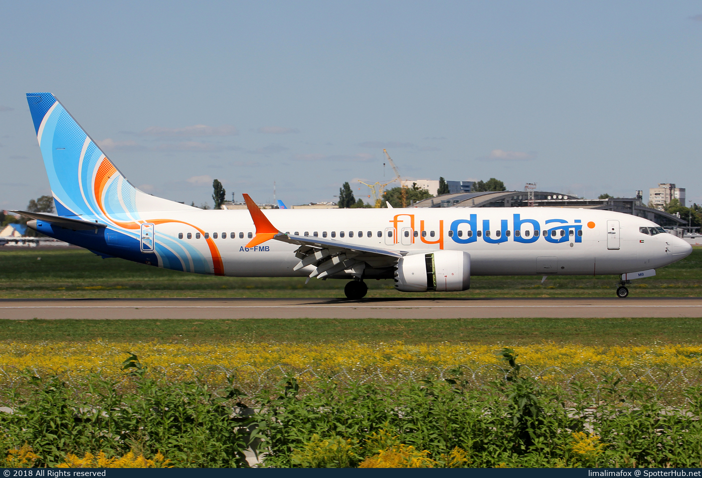 Photo of A6-FMB - Boeing 737 MAX 8 operated by flydubai