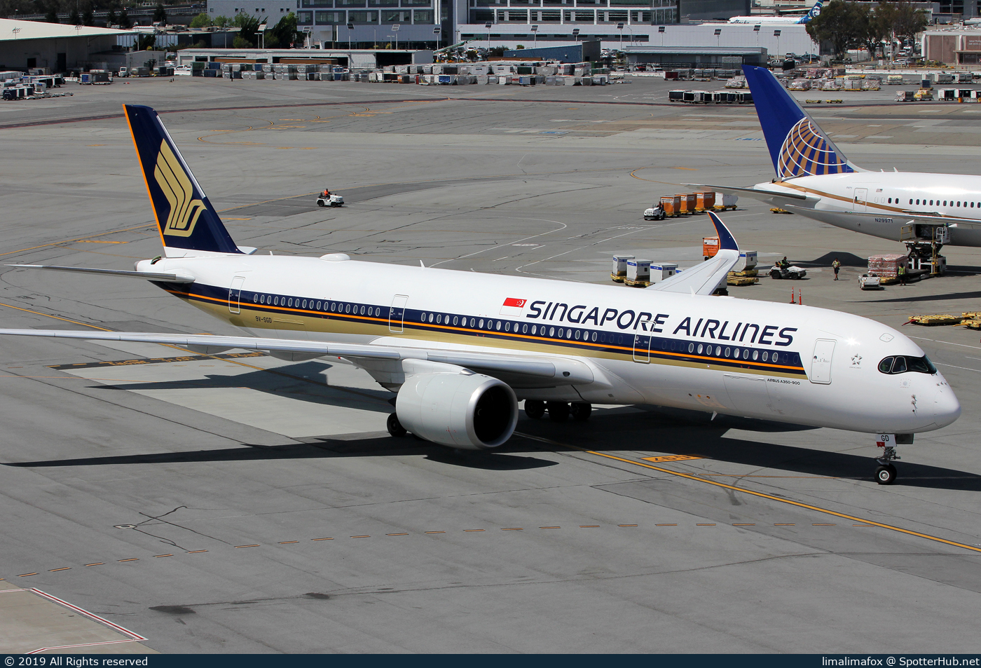 Photo of 9V-SGD - Airbus A350-941 operated by Singapore Airlines