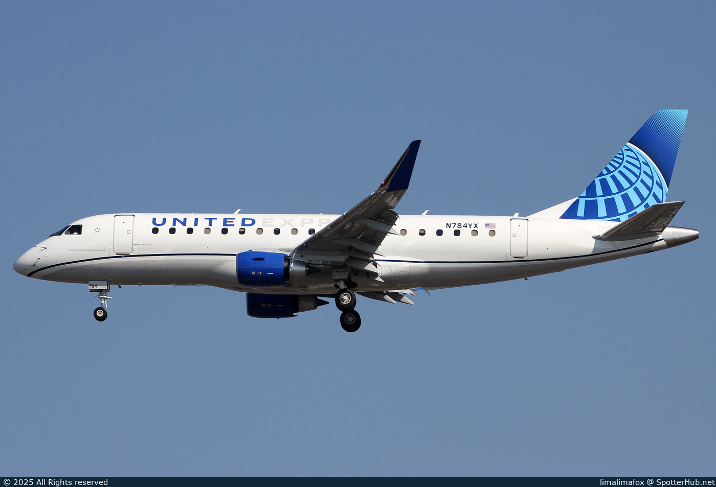 Photo of N784YX - Embraer ERJ-175LR operated by United Express (opb Republic Airways)