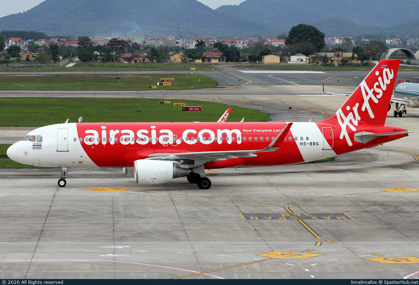 Photo of HS-BBG - Airbus A320-216 operated by Thai AirAsia