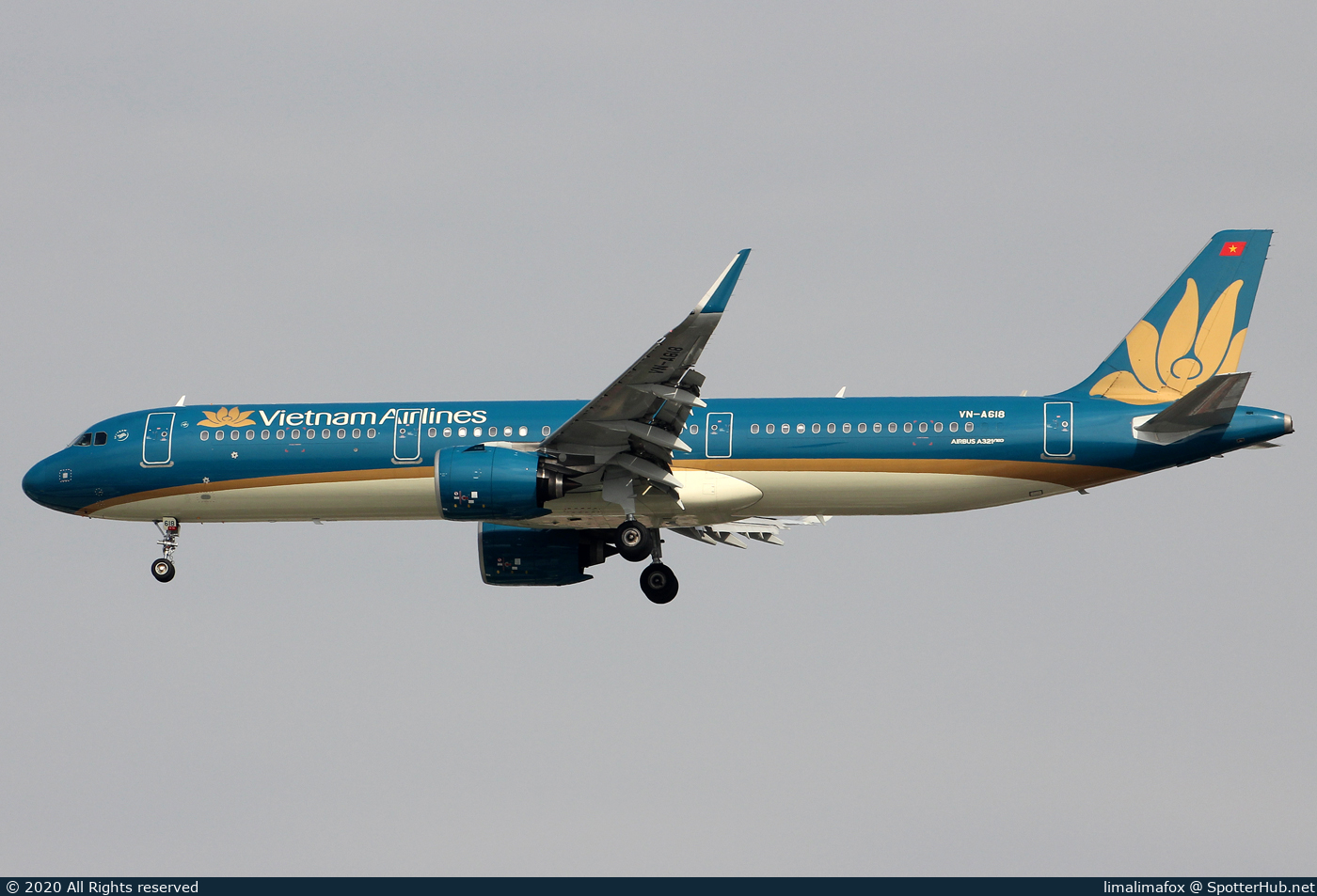 Photo of VN-A618 - Airbus A321-272N operated by Vietnam Airlines