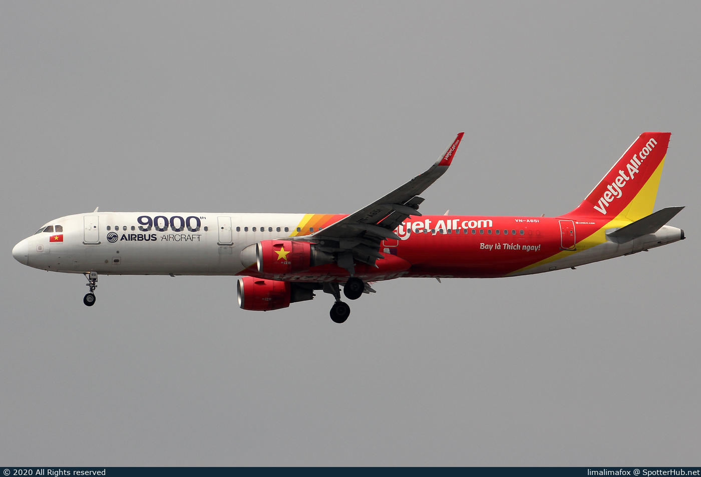 Photo of VN-A651 - Airbus A321-211 operated by VietJet Air