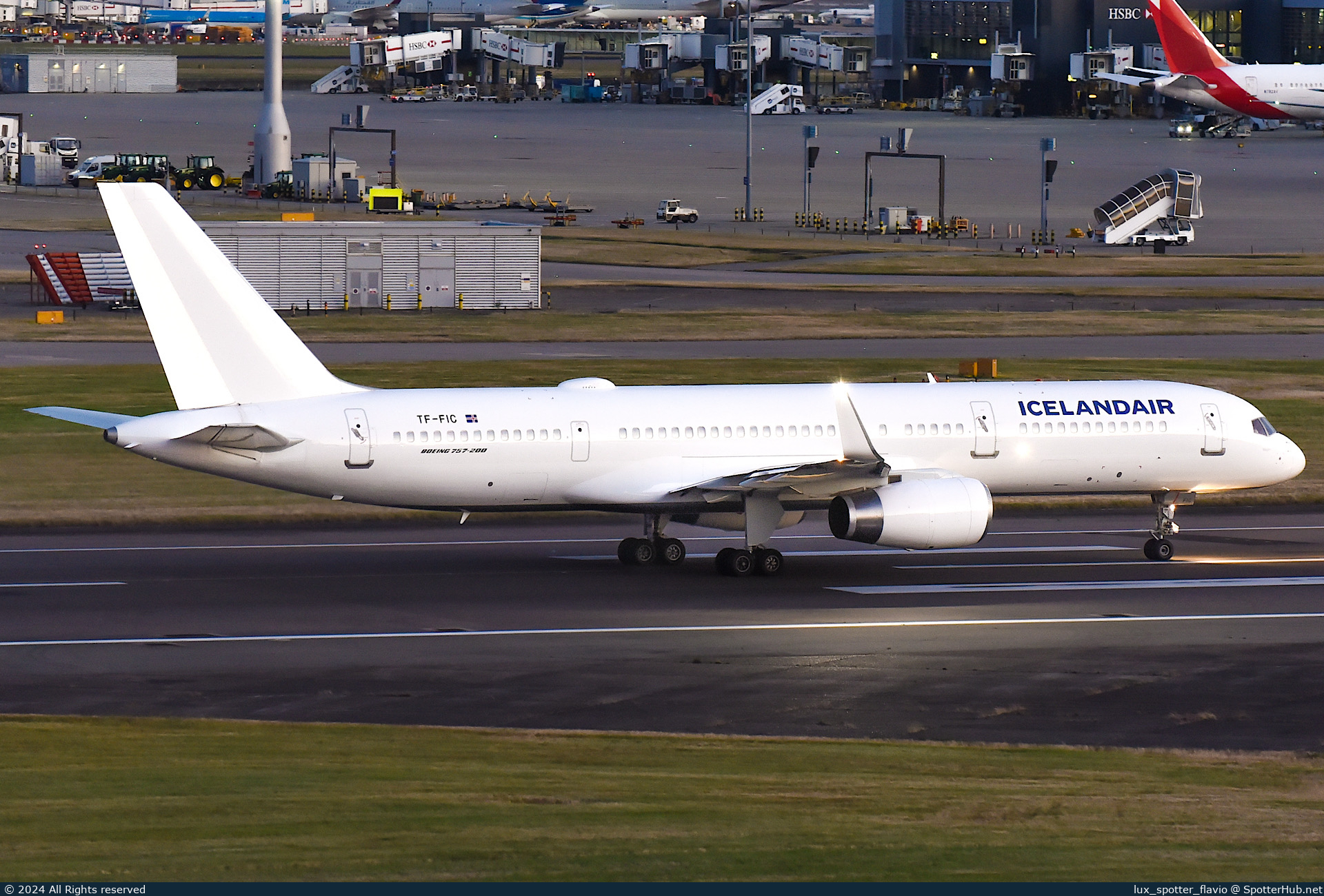 Photo of TF-FIC - Boeing 757-23N operated by Icelandair
