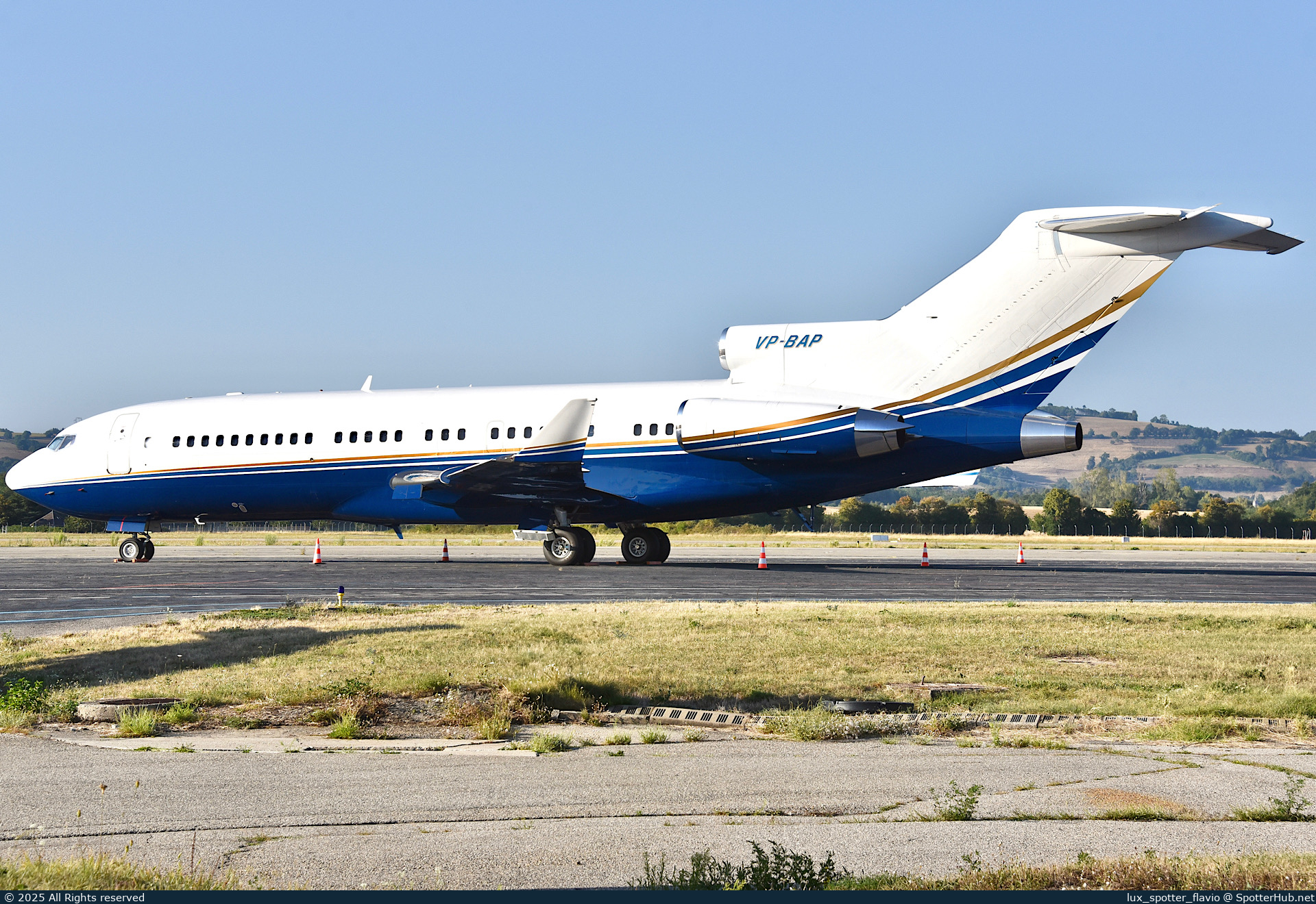 Photo of VP-BAP - Boeing 727-21 operated by USAL Limited