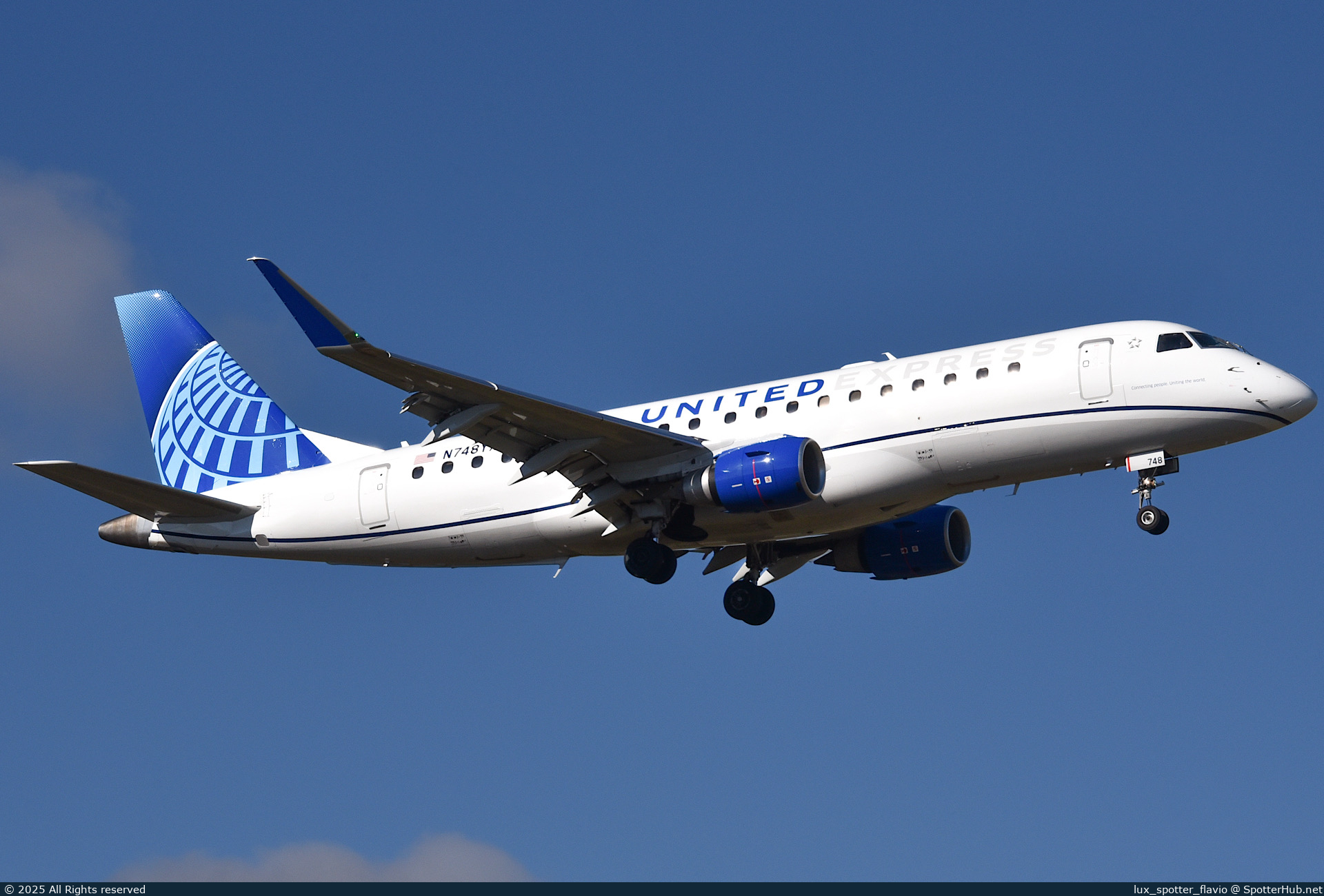 Photo of N748YX - Embraer ERJ-175LR operated by United Express (opb Republic Airways)