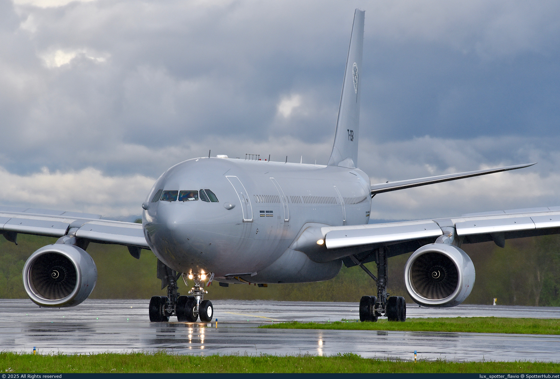 Photo of T-054 - Airbus KC-30M operated by Royal Netherlands Air Force