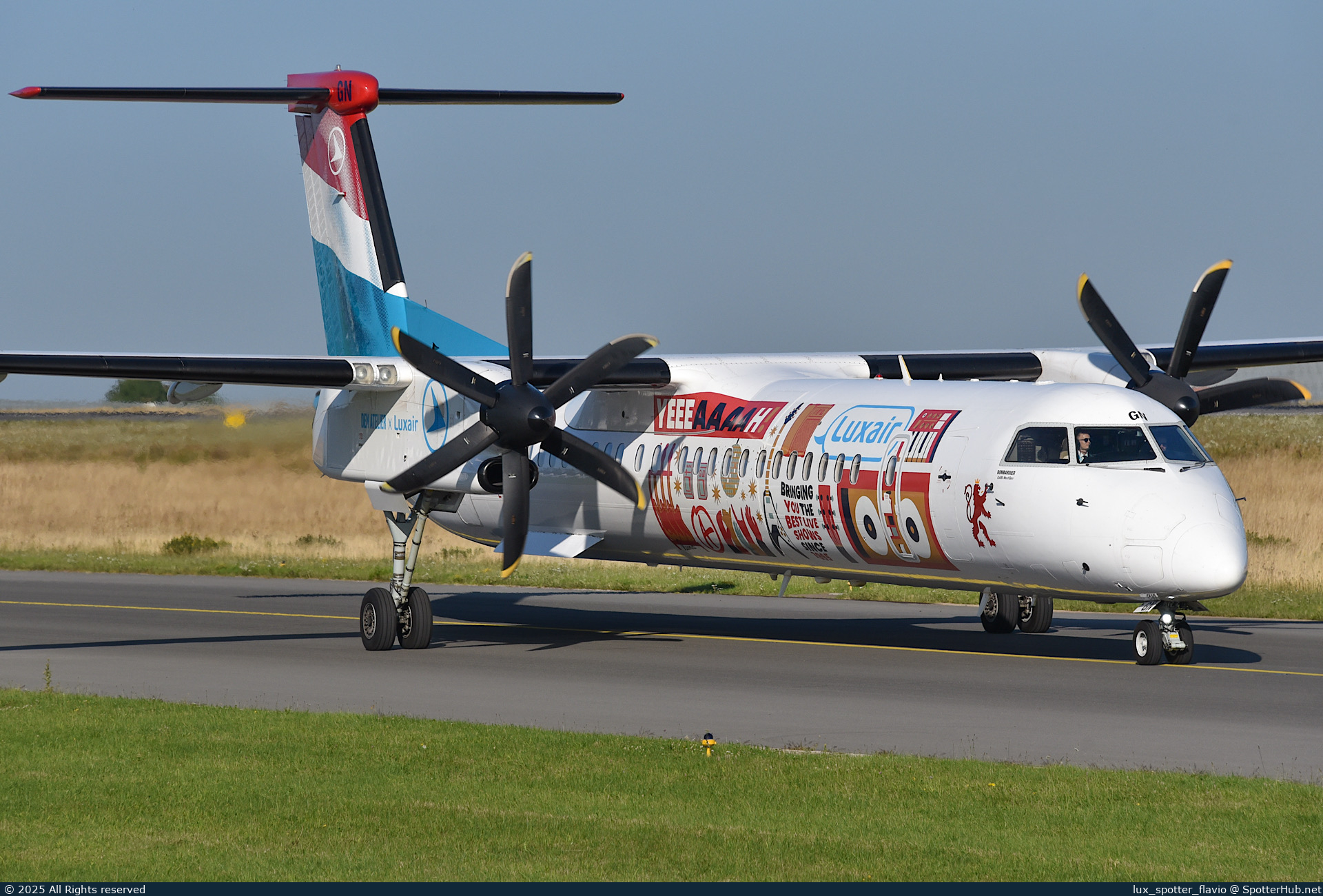 Photo of LX-LGN - Bombardier DHC-8-402 Dash 8 Q400 operated by Luxair