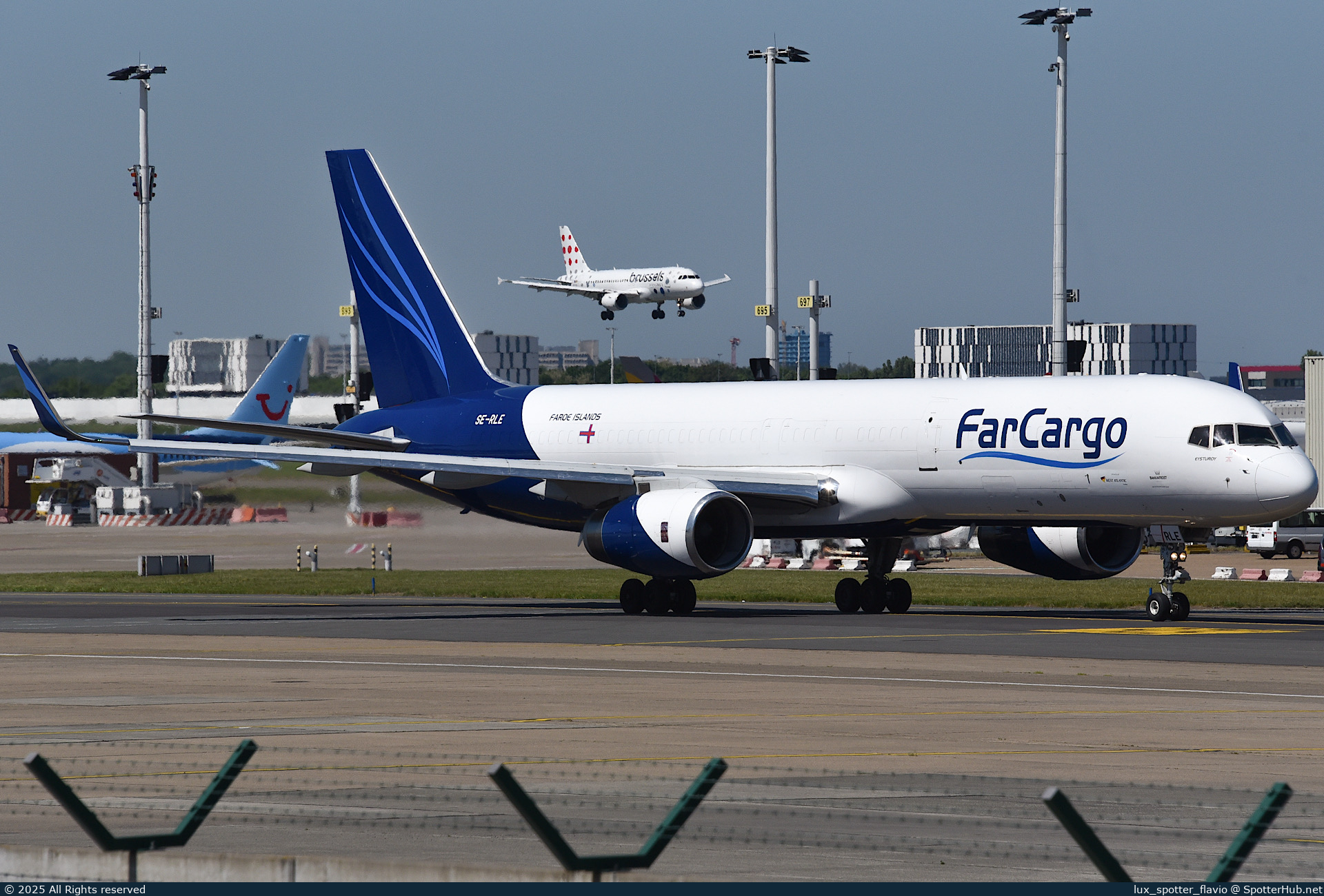 Photo of SE-RLE - Boeing 757-223(PCF) operated by FarCargo (opb West Atlantic Airlines)
