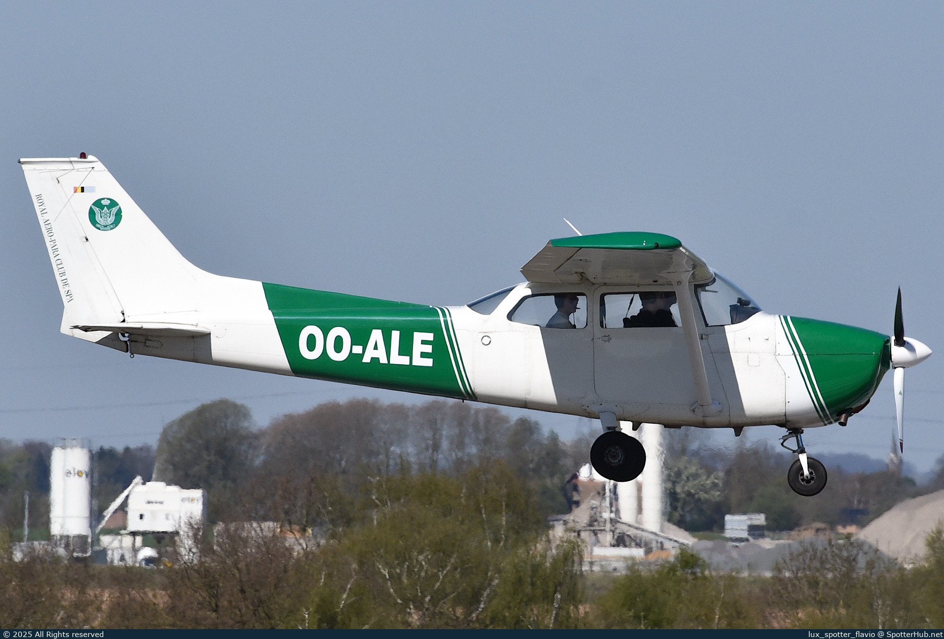 Photo of OO-ALE - Reims-Cessna F172M Skyhawk operated by Royal Aéro Para Club de Spa