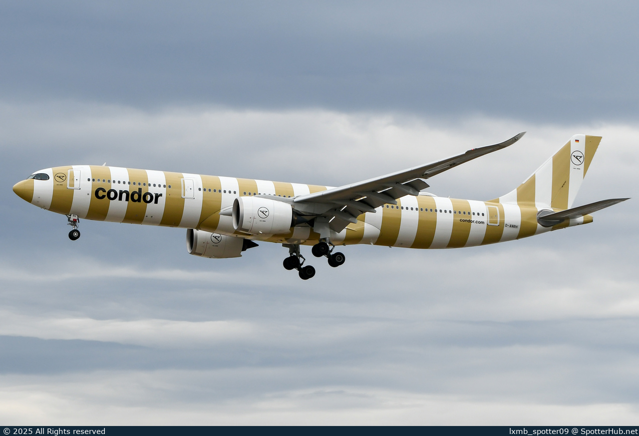 Photo of D-ANRH - Airbus A330-941 operated by Condor