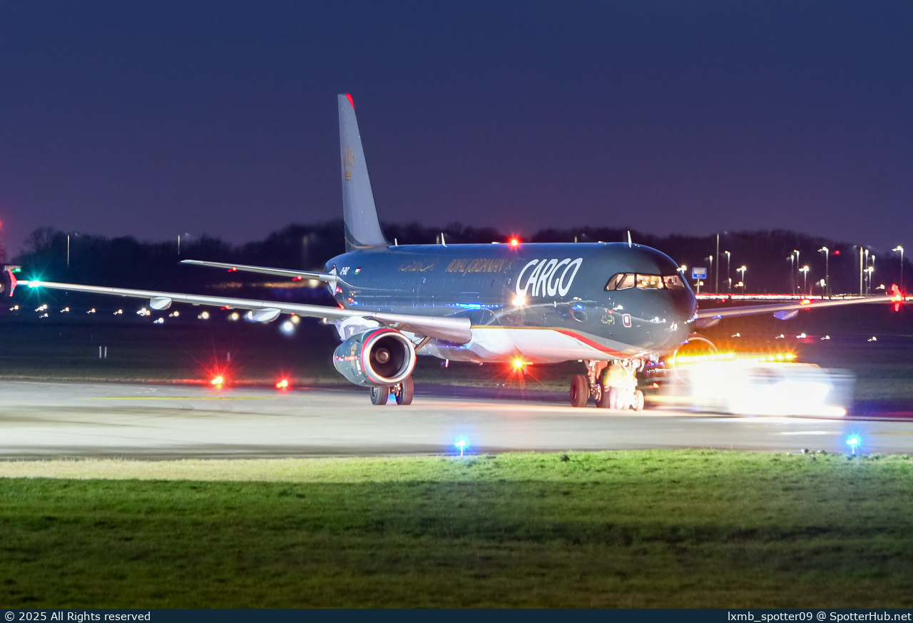 Photo of JY-RAZ - Airbus A321-231(P2F) operated by Royal Jordanian Cargo