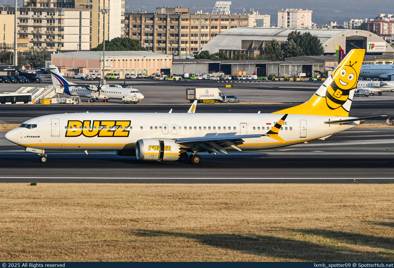 Photo of SP-RZE - Boeing 737 MAX 8-200 operated by Buzz