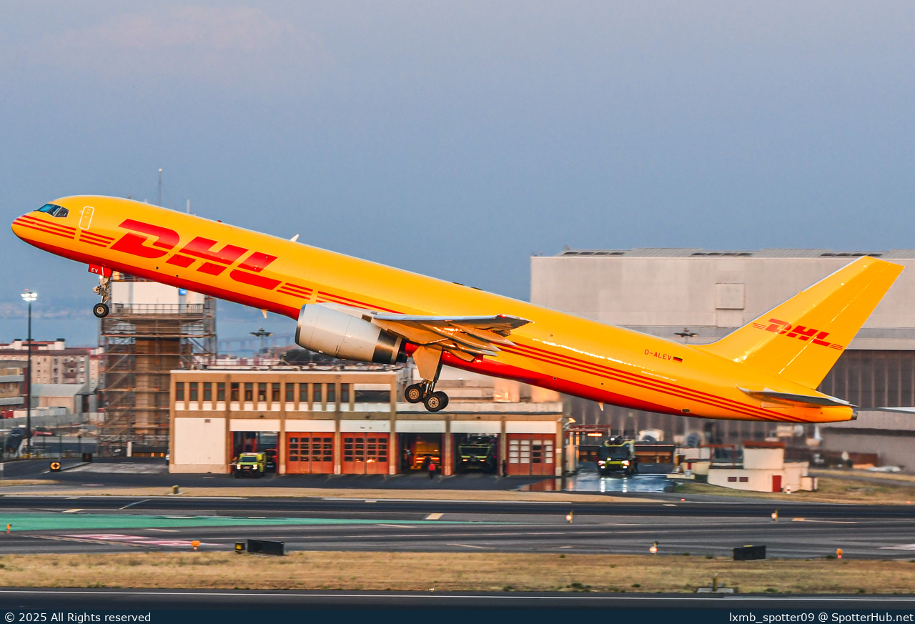 Photo of D-ALEV - Boeing 757-28A(PCF) operated by European Air Transport