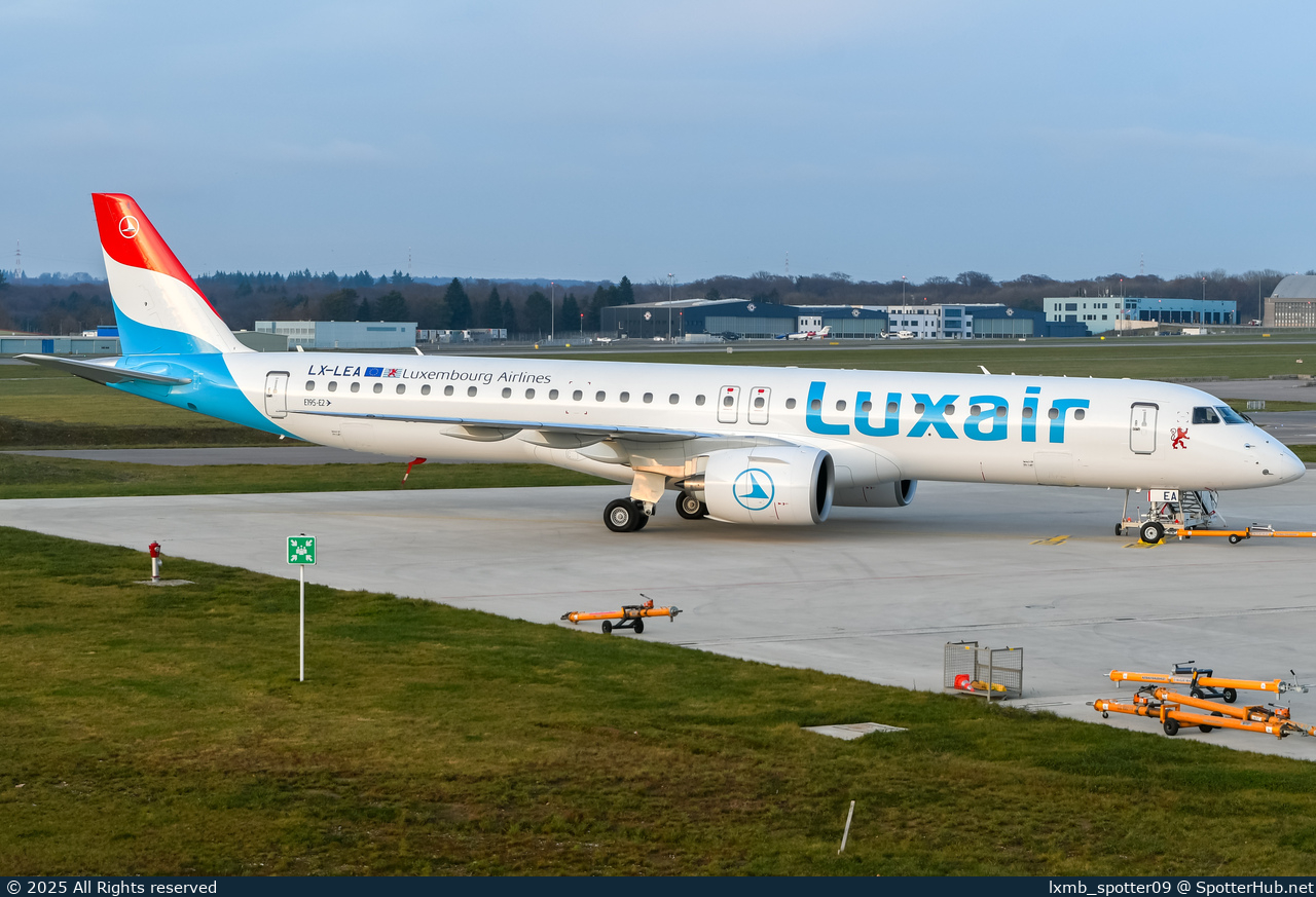 Photo of LX-LEA - Embraer ERJ-195-E2 operated by Luxair