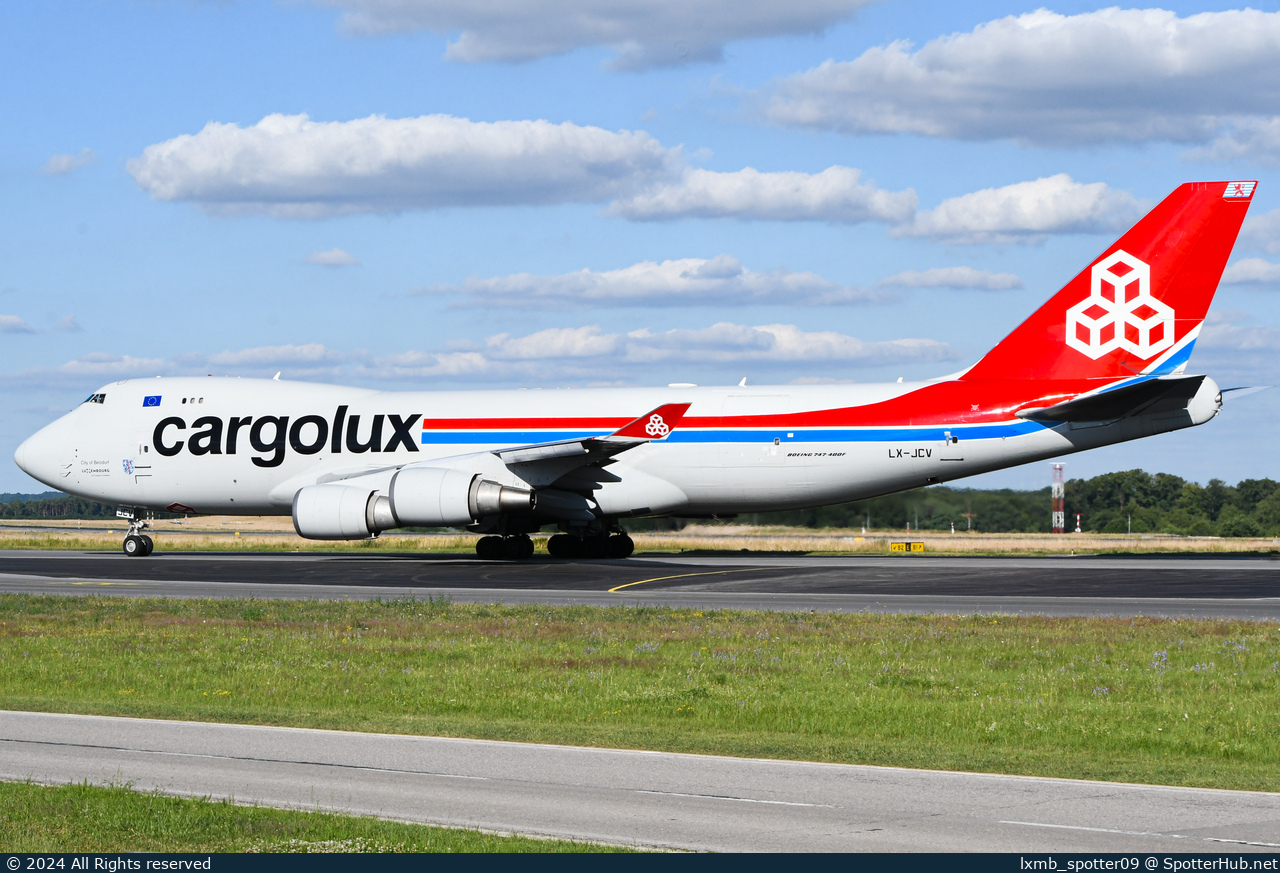 Photo of LX-JCV - Boeing 747-4EVF(ER) operated by Cargolux