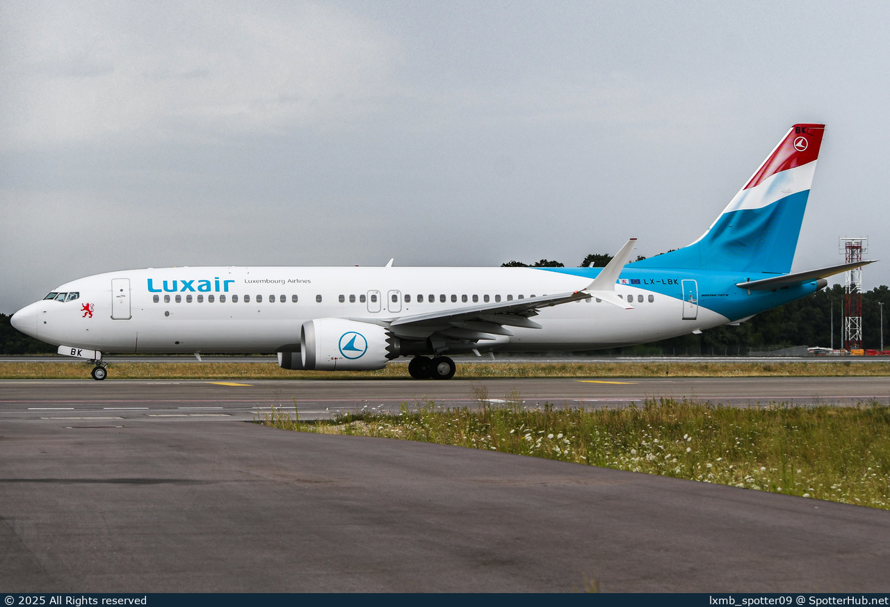 Photo of LX-LBK - Boeing 737 MAX 8 operated by Luxair