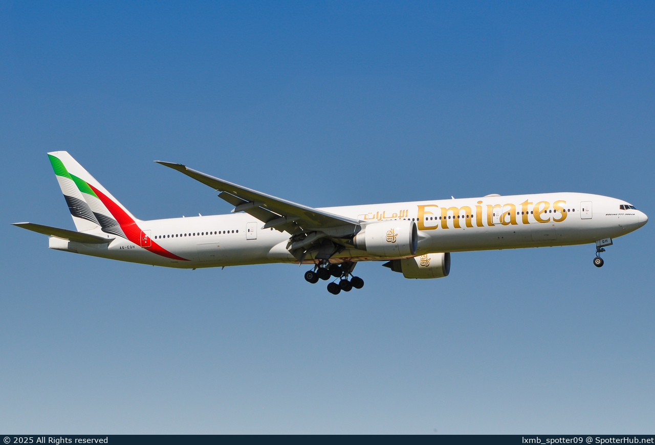Photo of A6-EQH - Boeing 777-31H(ER) operated by Emirates