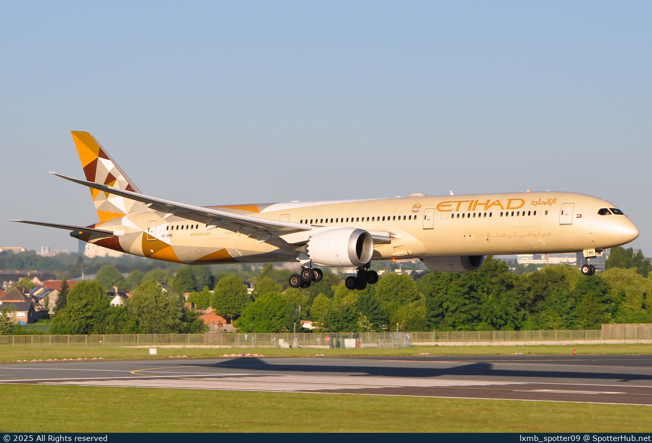 Photo of A6-BMD - Boeing 787-10 Dreamliner operated by Etihad Airways