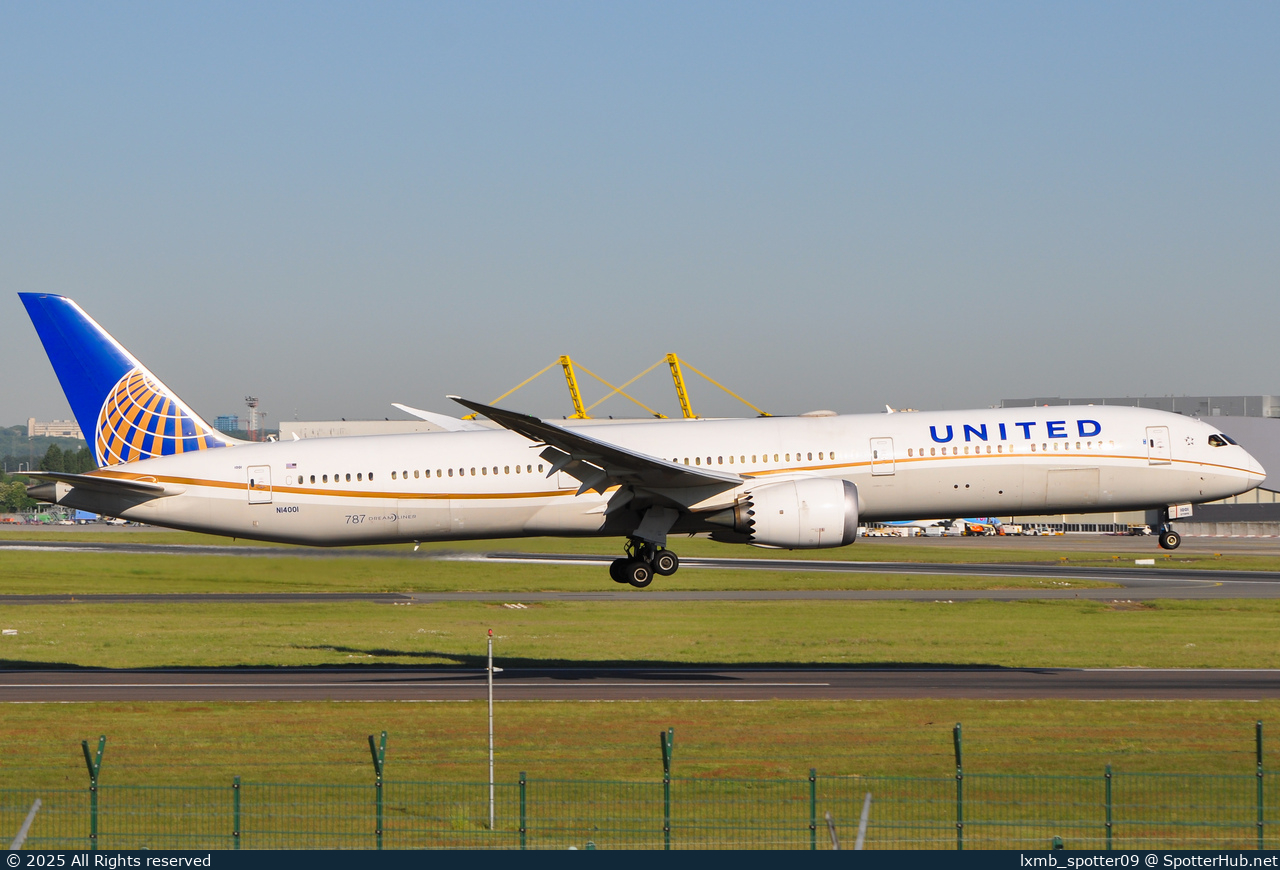 Photo of N14001 - Boeing 787-10 Dreamliner operated by United Airlines