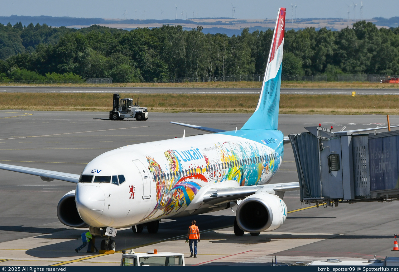 Photo of LX-LGV - Boeing 737-8C9 operated by Luxair