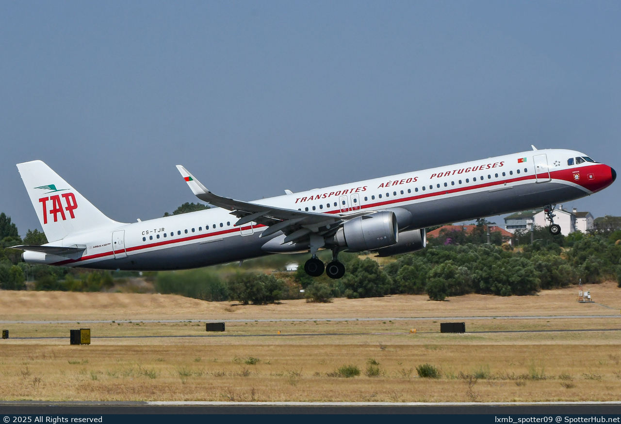 Photo of CS-TJR - Airbus A321-251NX operated by TAP Air Portugal