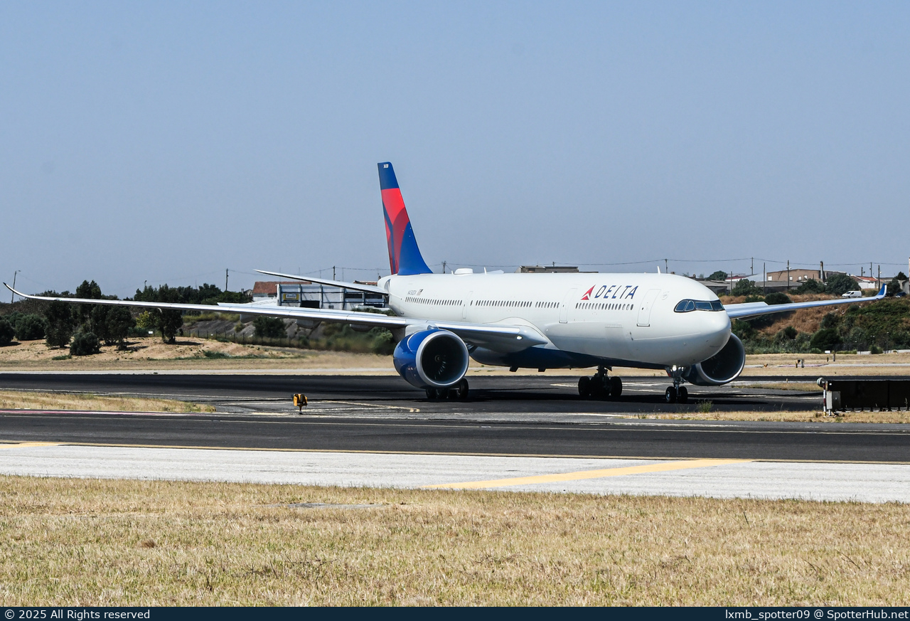 Photo of N430DX - Airbus A330-941 operated by Delta Air Lines