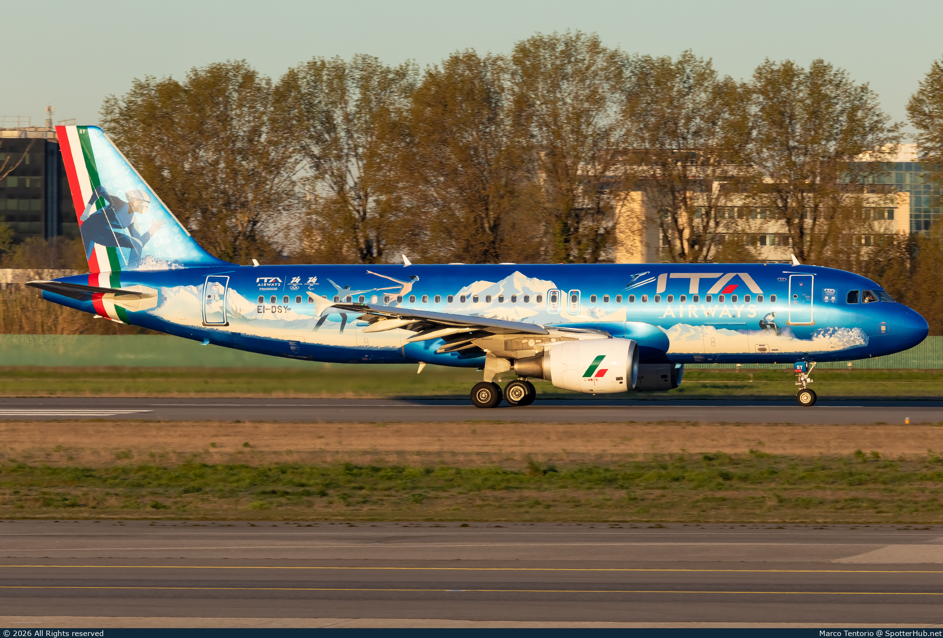 Photo of EI-DSY - Airbus A320-216 operated by ITA Airways