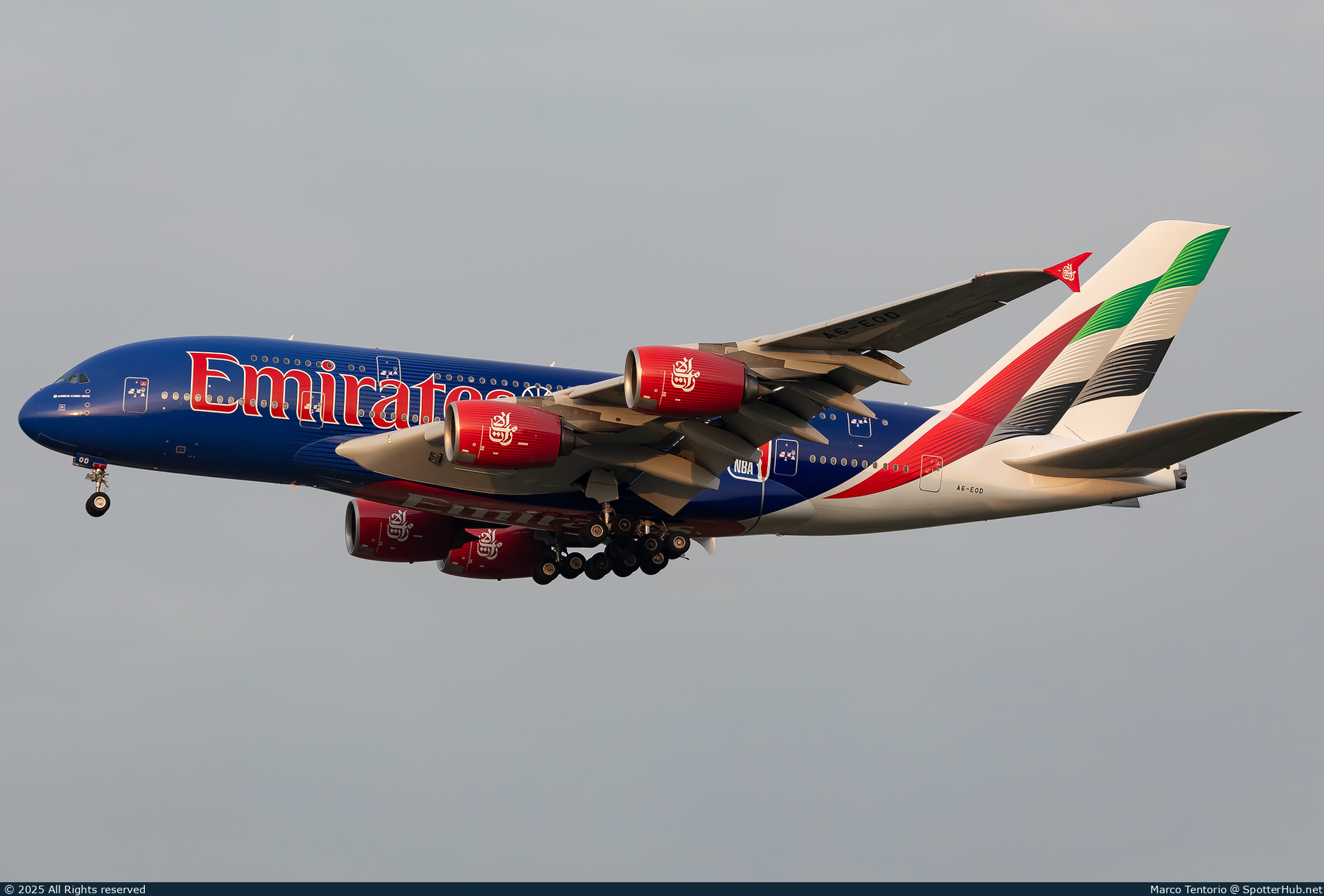 Photo of A6-EOD - Airbus A380-861 operated by Emirates