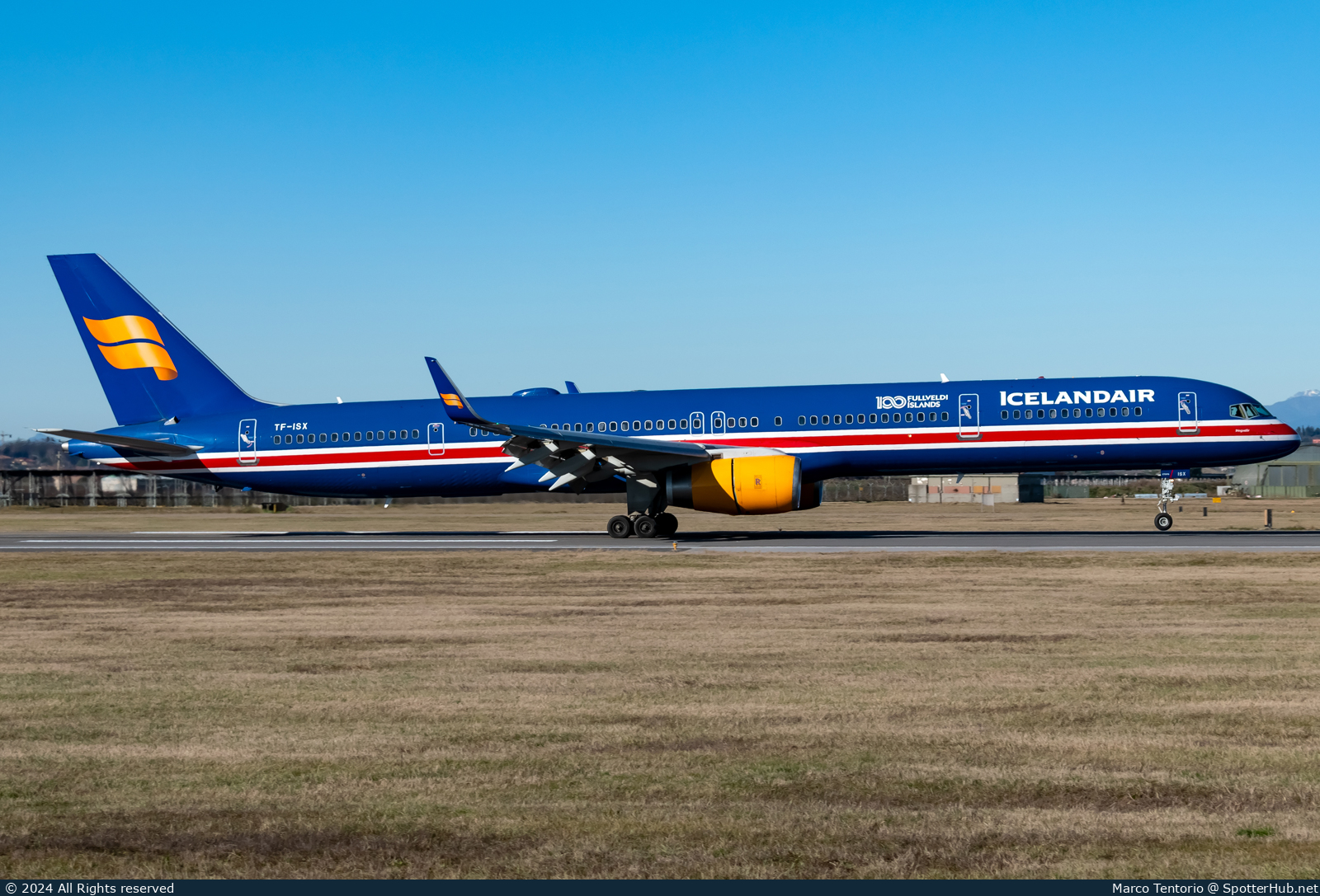 Photo of TF-ISX - Boeing 757-3E7 operated by Icelandair
