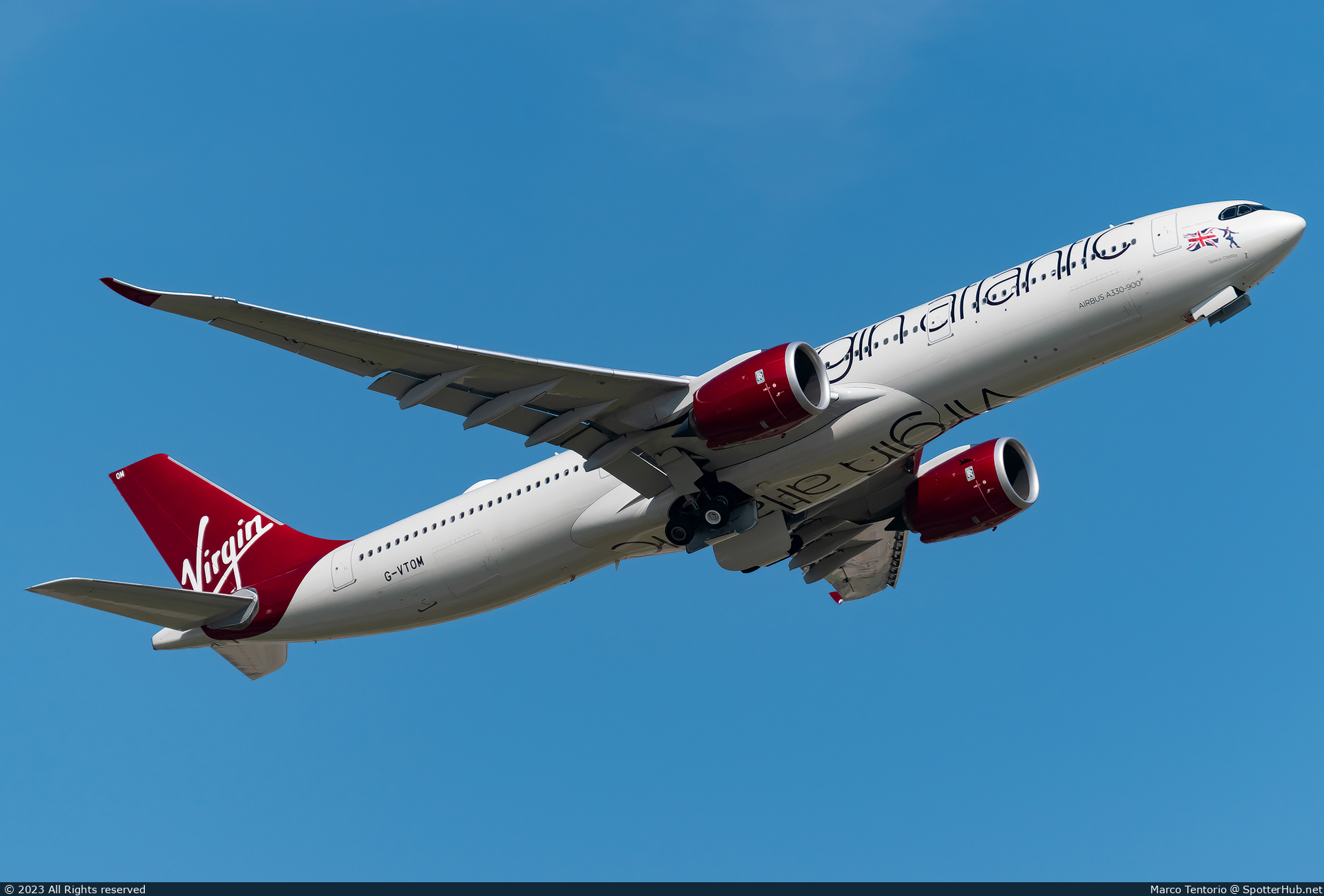Photo of G-VTOM - Airbus A330-941 operated by Virgin Atlantic Airways