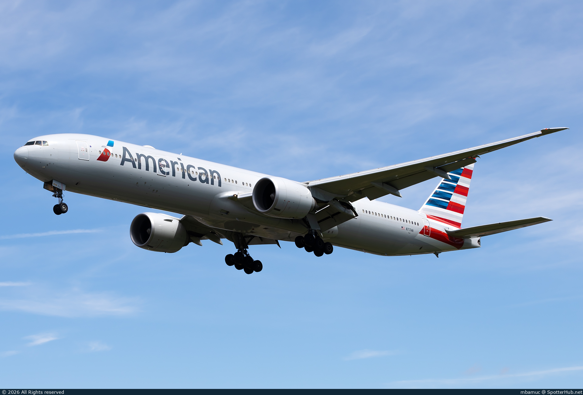 Photo of N717AN - Boeing 777-323(ER) operated by American Airlines