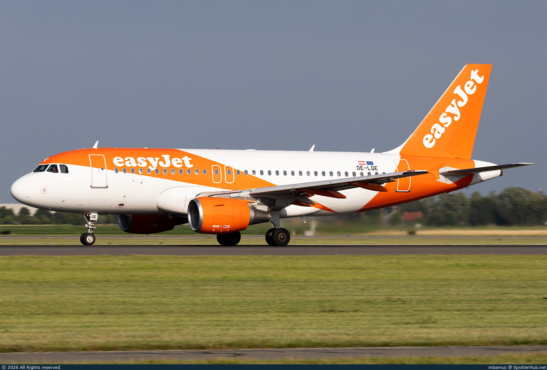 Photo of OE-LQE - Airbus A319-111 operated by easyJet Europe