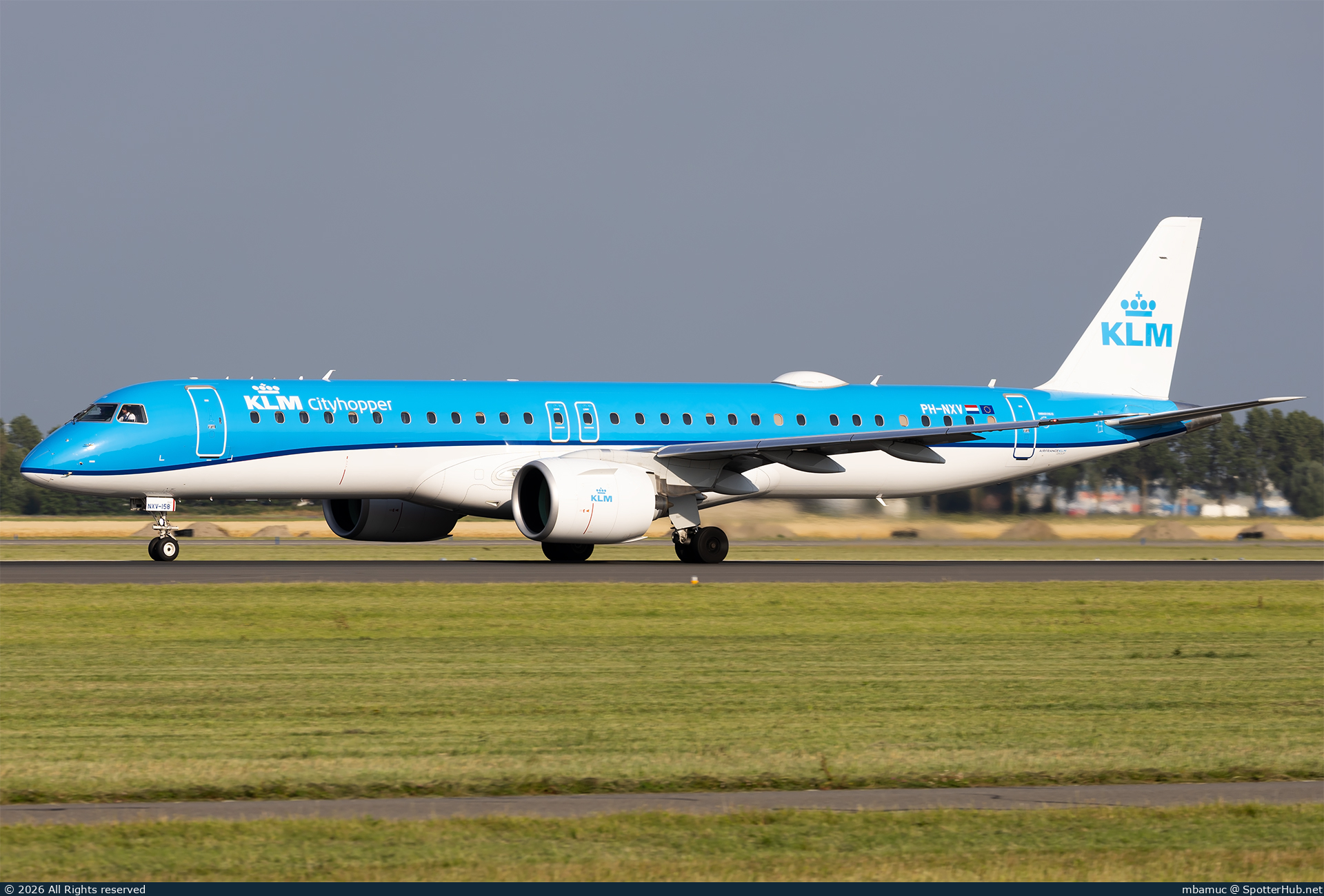 Photo of PH-NXV - Embraer ERJ-195-E2 operated by KLM Cityhopper