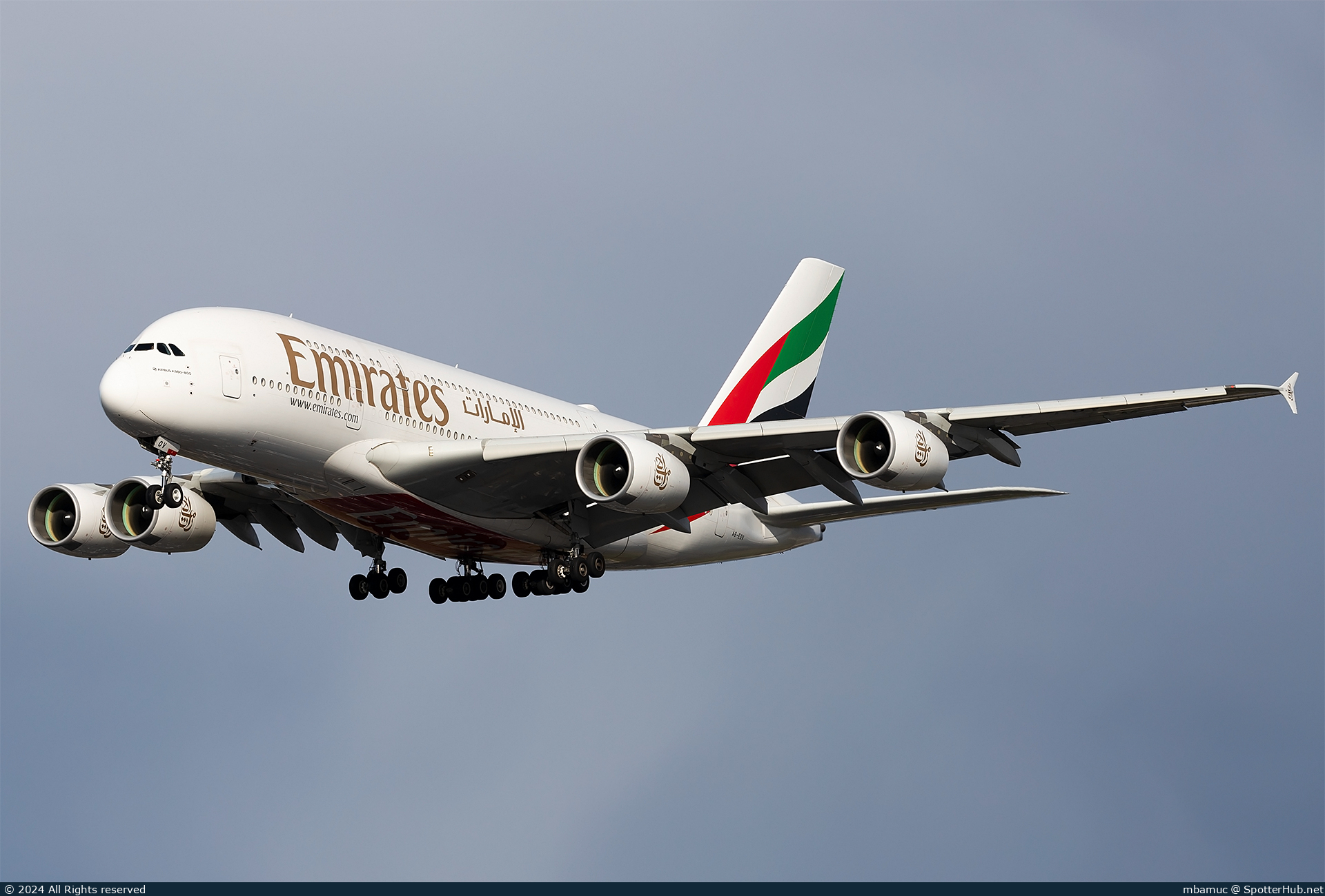 Photo of A6-EOV - Airbus A380-861 operated by Emirates