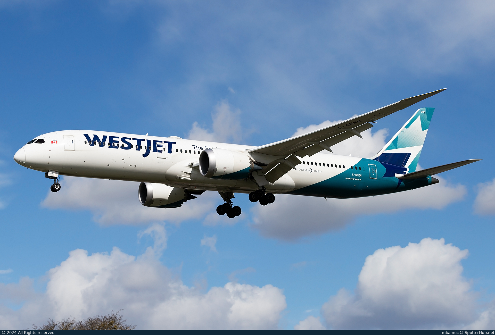 Photo of C-GKKN - Boeing 787-9 Dreamliner operated by WestJet Airlines
