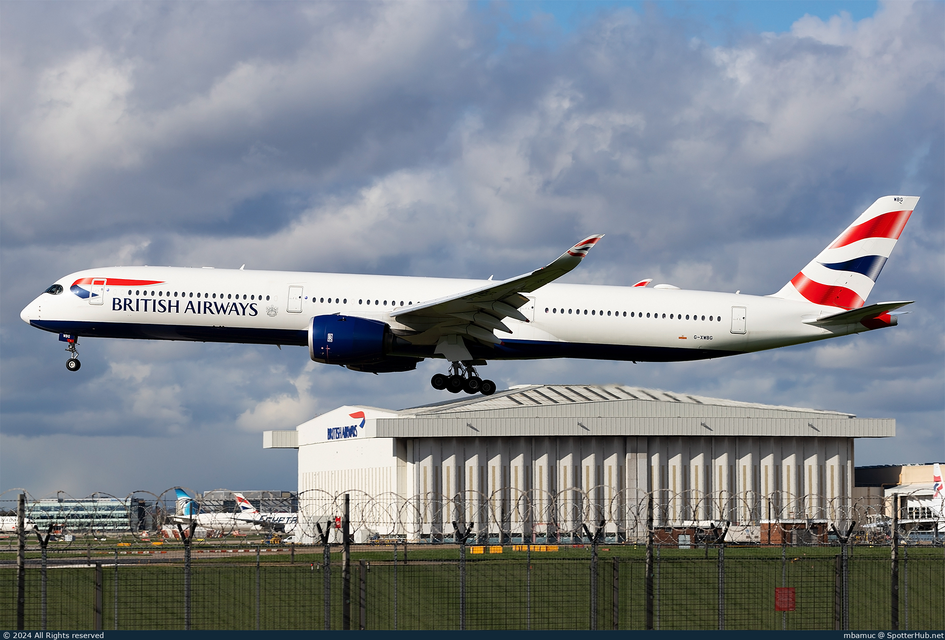 Photo of G-XWBG - Airbus A350-1041 operated by British Airways