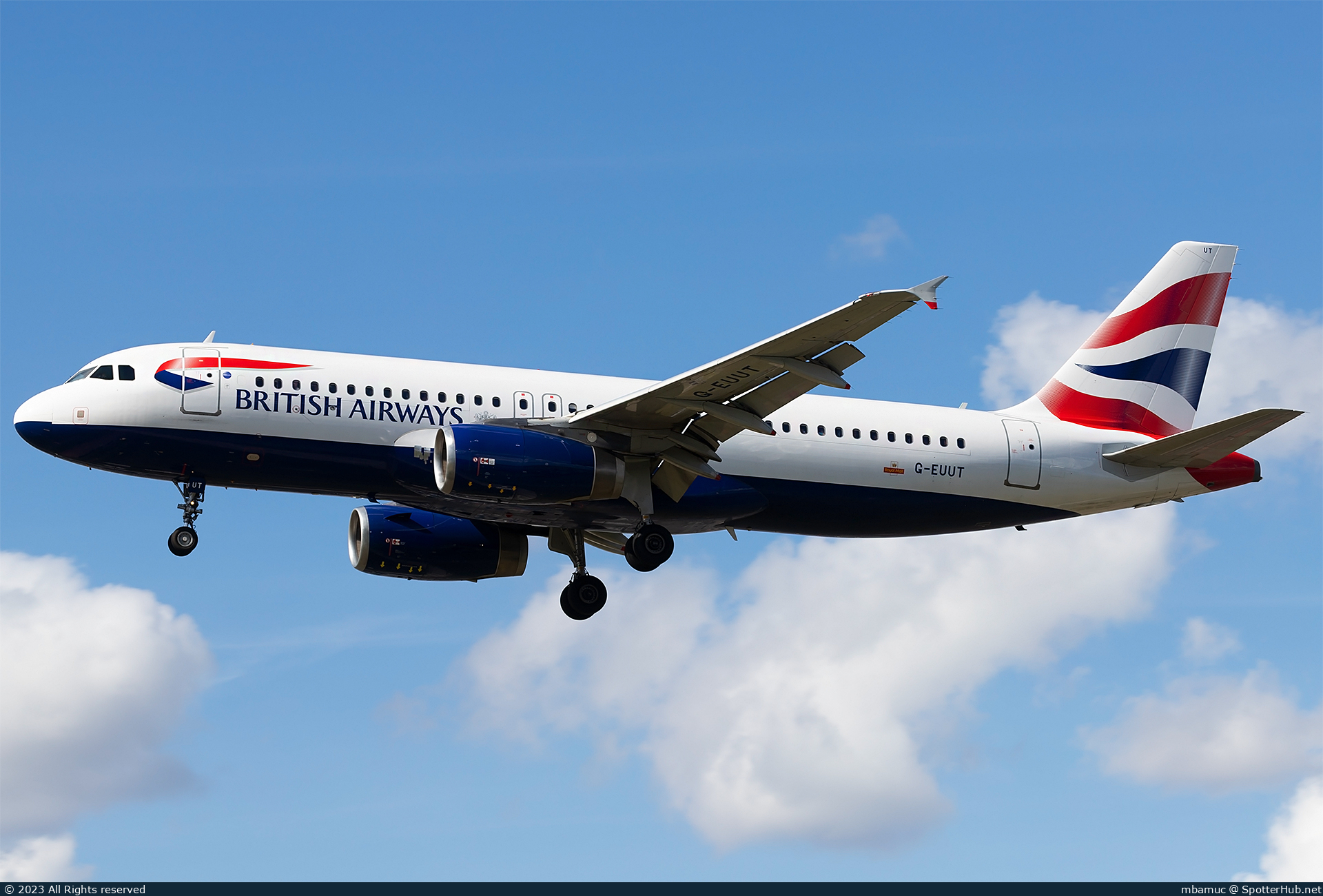 Photo of G-EUUT - Airbus A320-232 operated by British Airways
