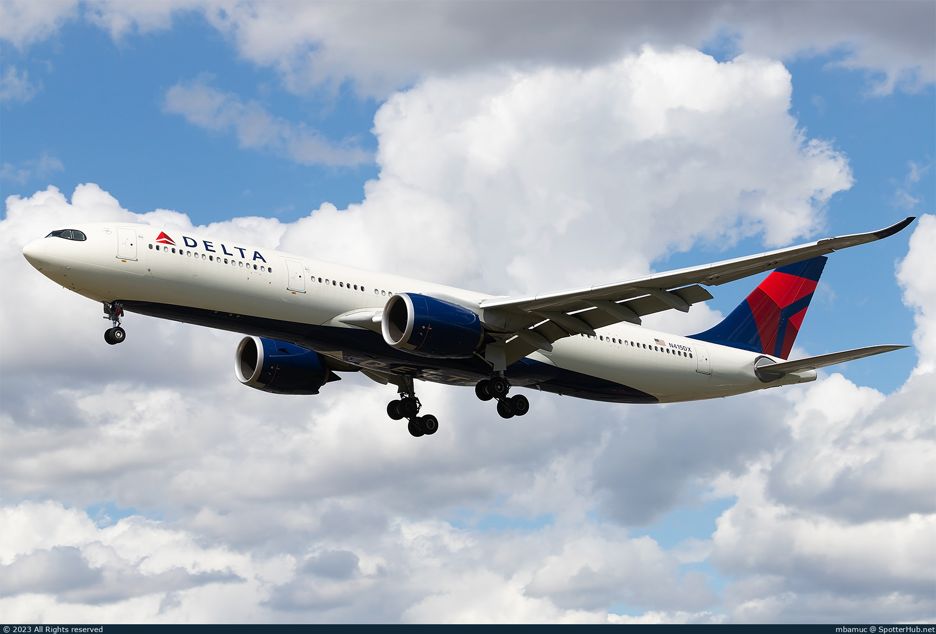 Photo of N415DX - Airbus A330-941 operated by Delta Air Lines