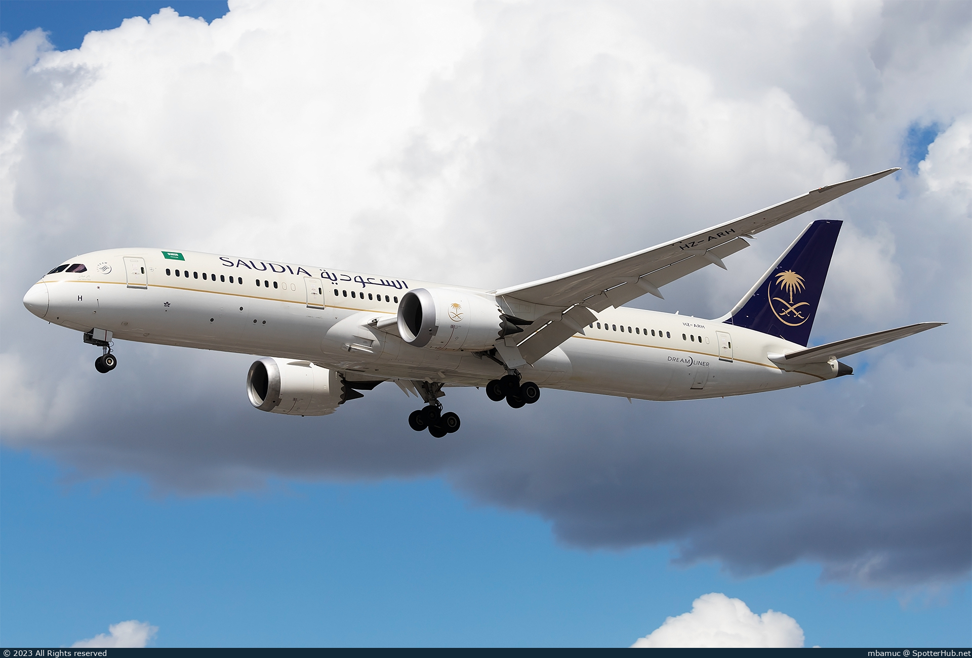 Photo of HZ-ARH - Boeing 787-9 Dreamliner operated by Saudia