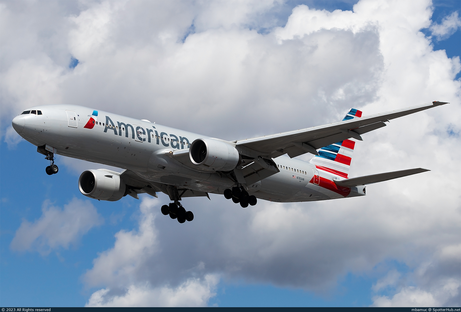 Photo of N783AN - Boeing 777-223(ER) operated by American Airlines