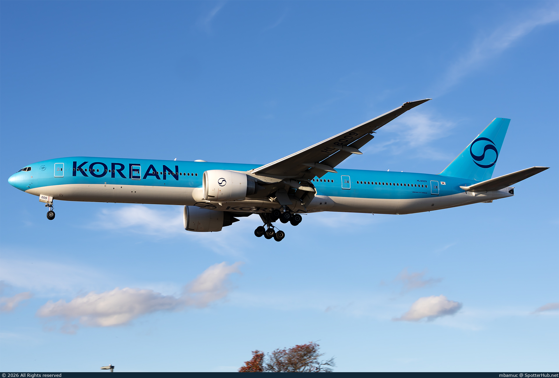 Photo of HL8009 - Boeing 777-3B5(ER) operated by Korean Air