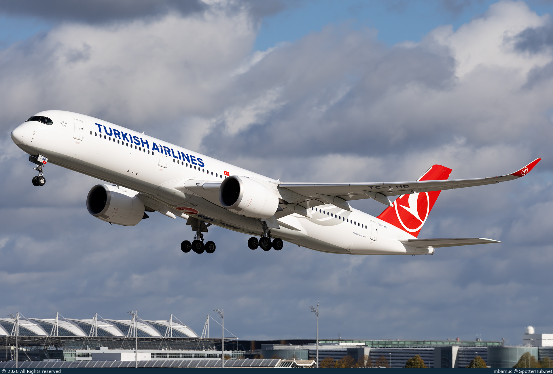 Photo of TC-LHD - Airbus A350-941 operated by Turkish Airlines