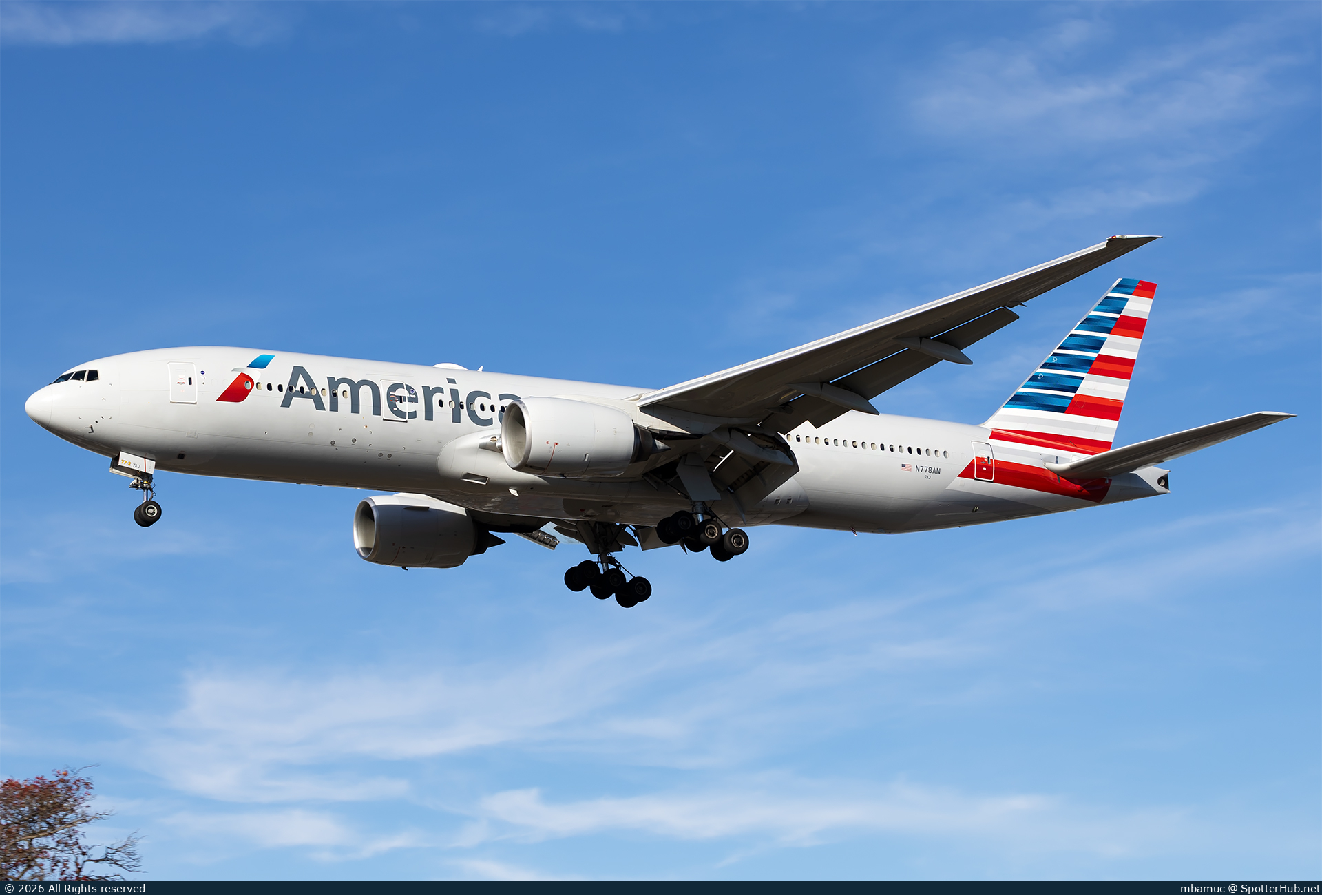 Photo of N778AN - Boeing 777-223(ER) operated by American Airlines