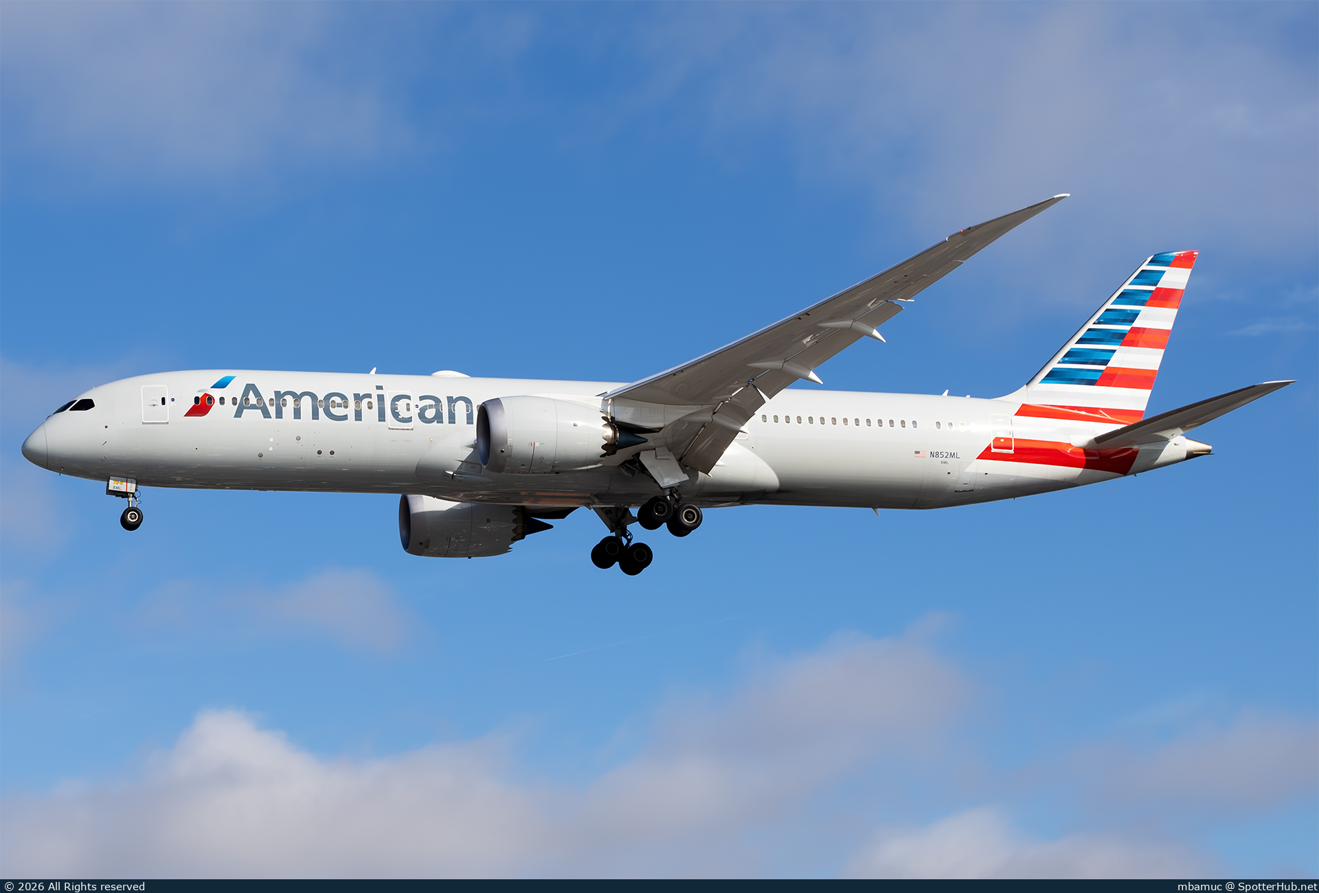 Photo of N852ML - Boeing 787-9 Dreamliner operated by American Airlines