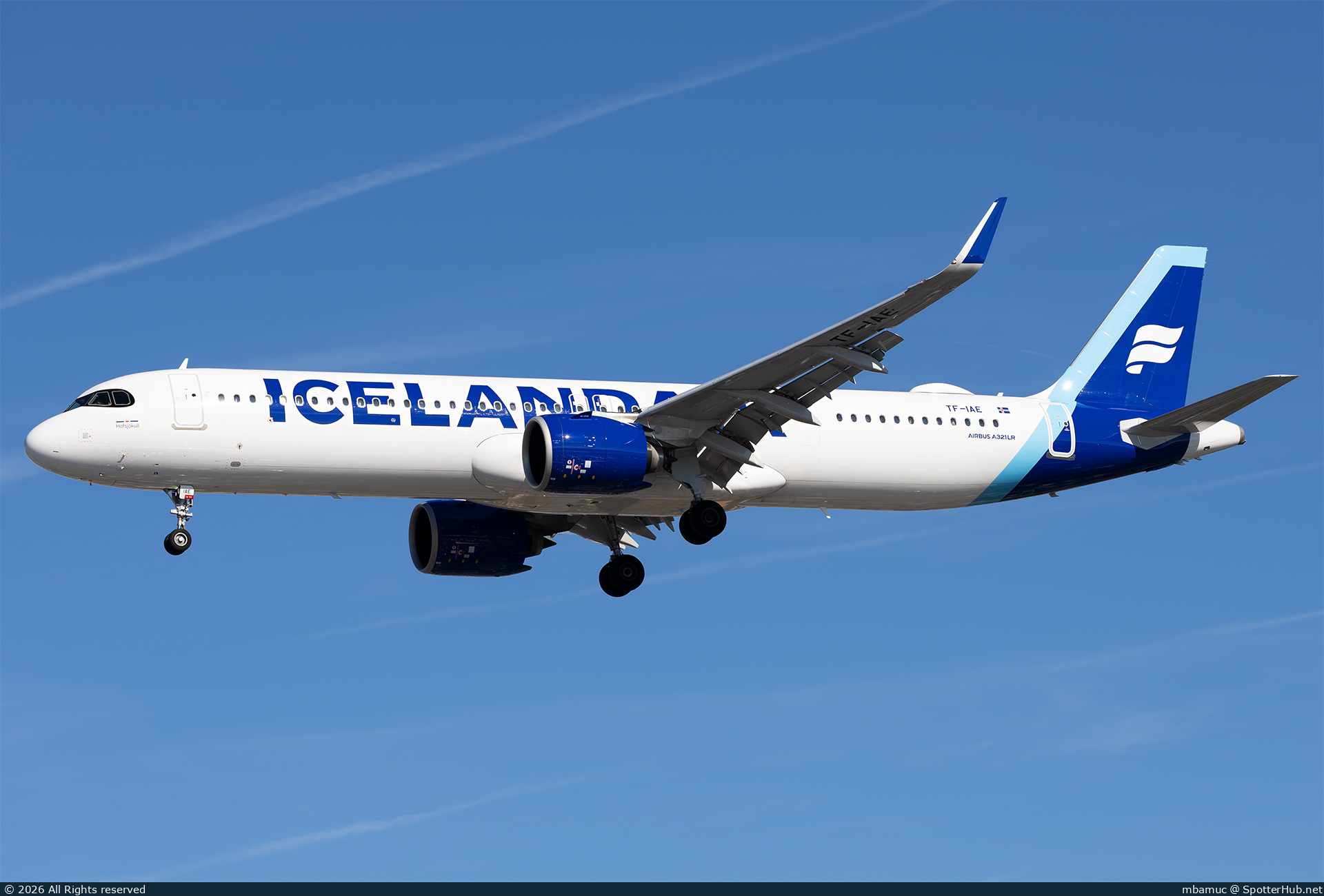 Photo of TF-IAE - Airbus A321-271NX operated by Icelandair