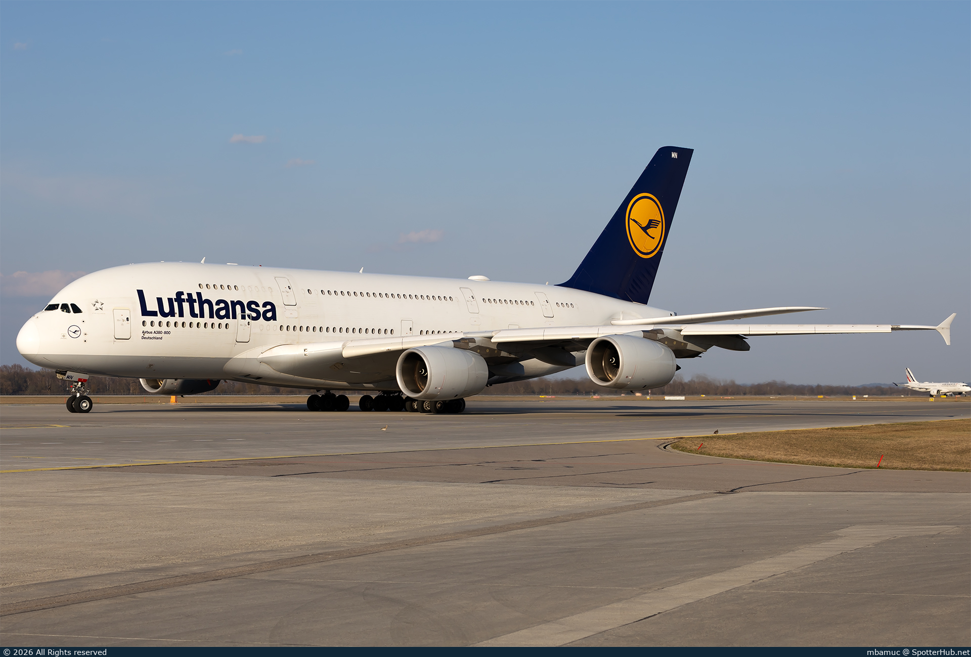 Photo of D-AIMN - Airbus A380-841 operated by Lufthansa