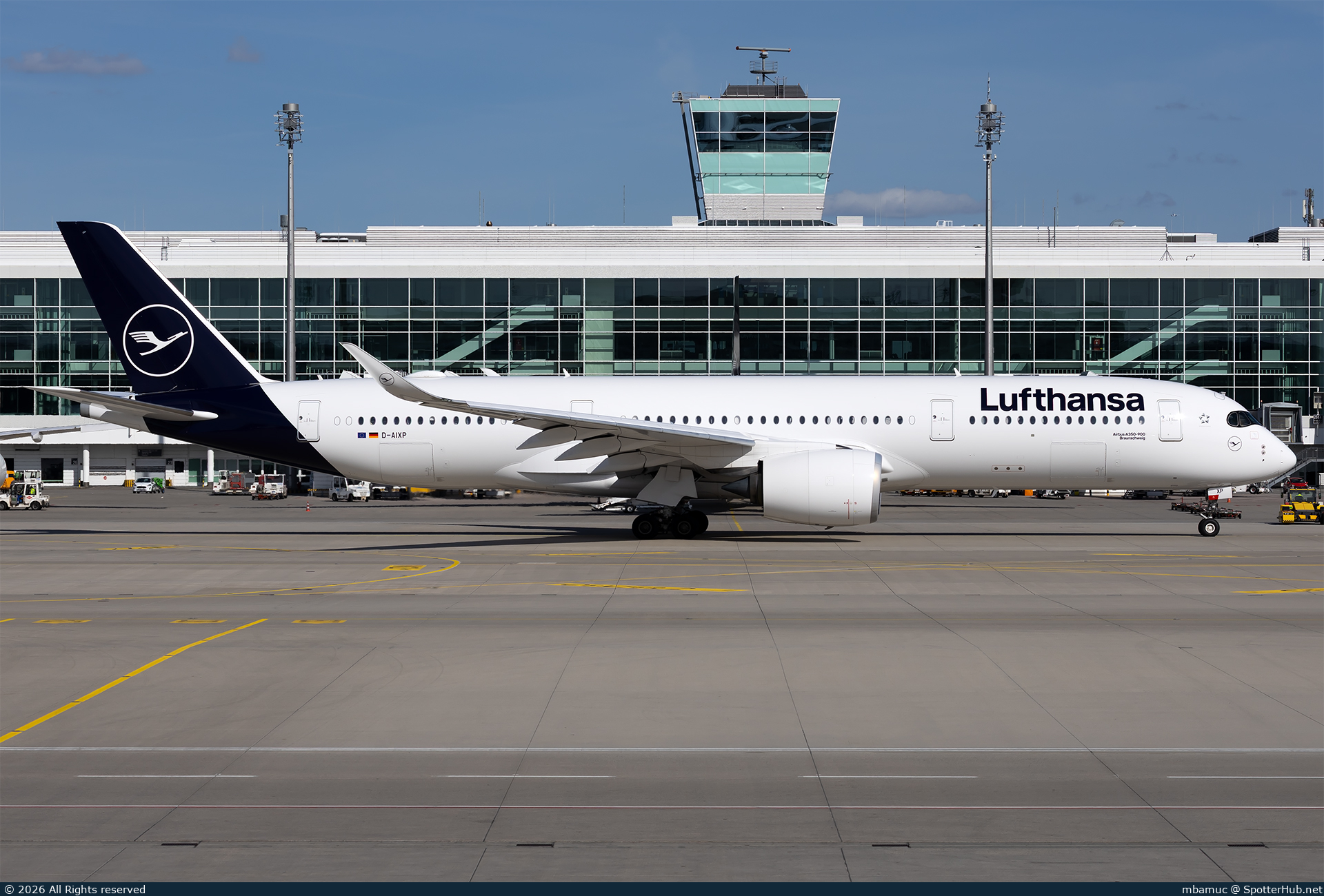 Photo of D-AIXP - Airbus A350-941 operated by Lufthansa