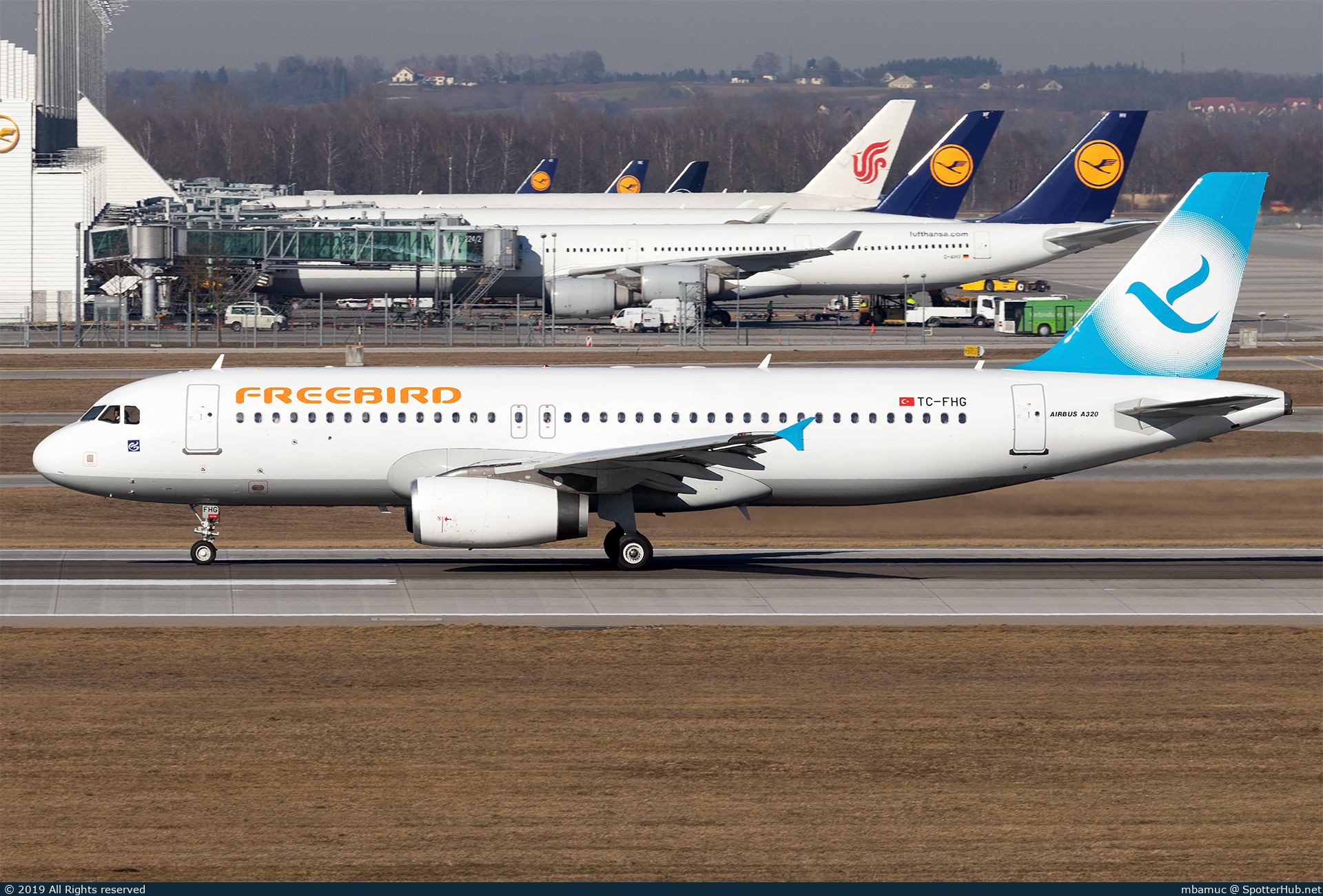 Photo of TC-FHG - Airbus A320-232 operated by Freebird Airlines