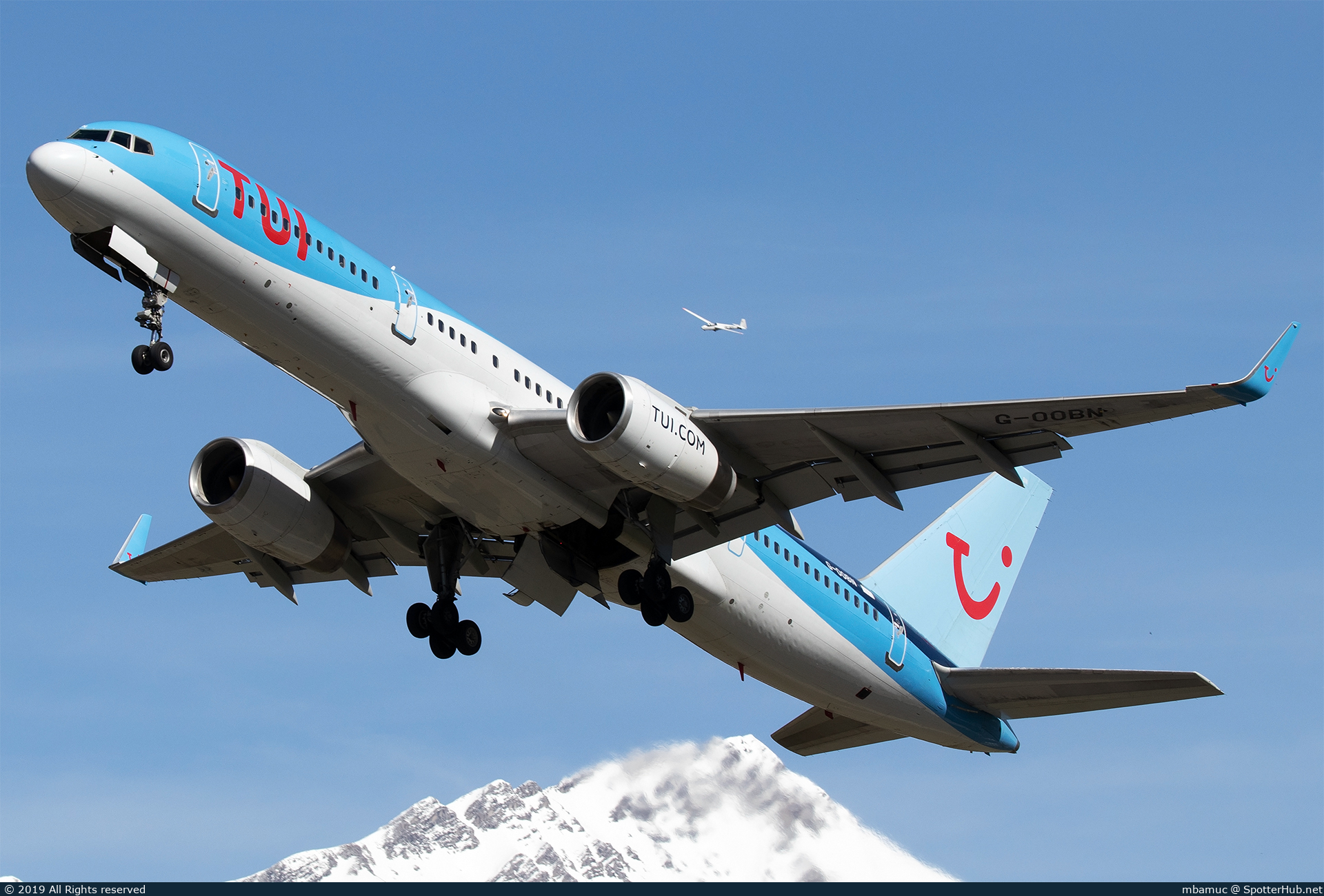 Photo of G-OOBN - Boeing 757-2G5 operated by TUI Airways