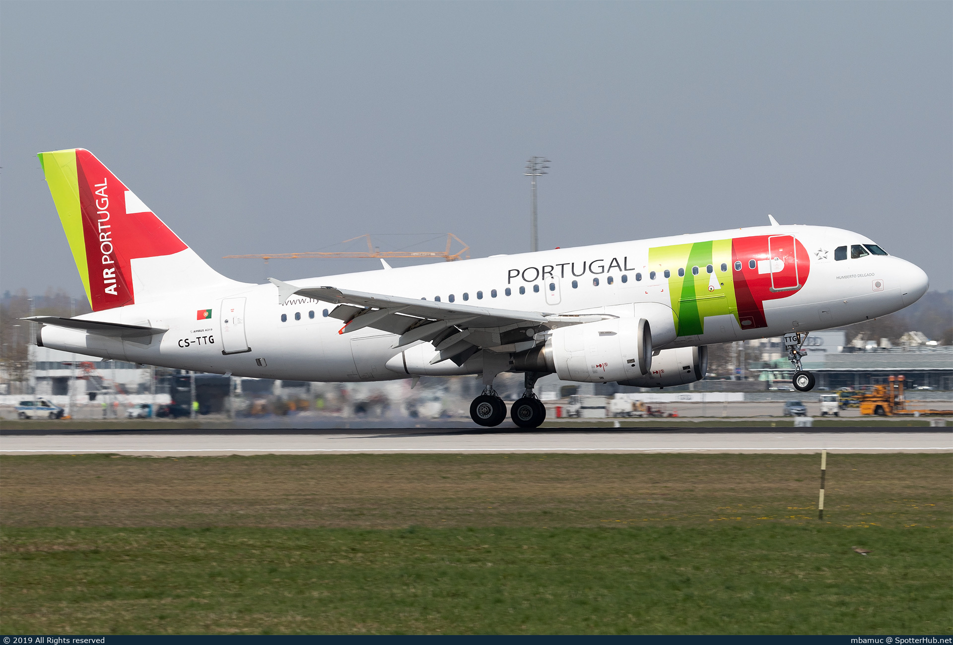 Photo of CS-TTG - Airbus A319-111 operated by TAP Air Portugal